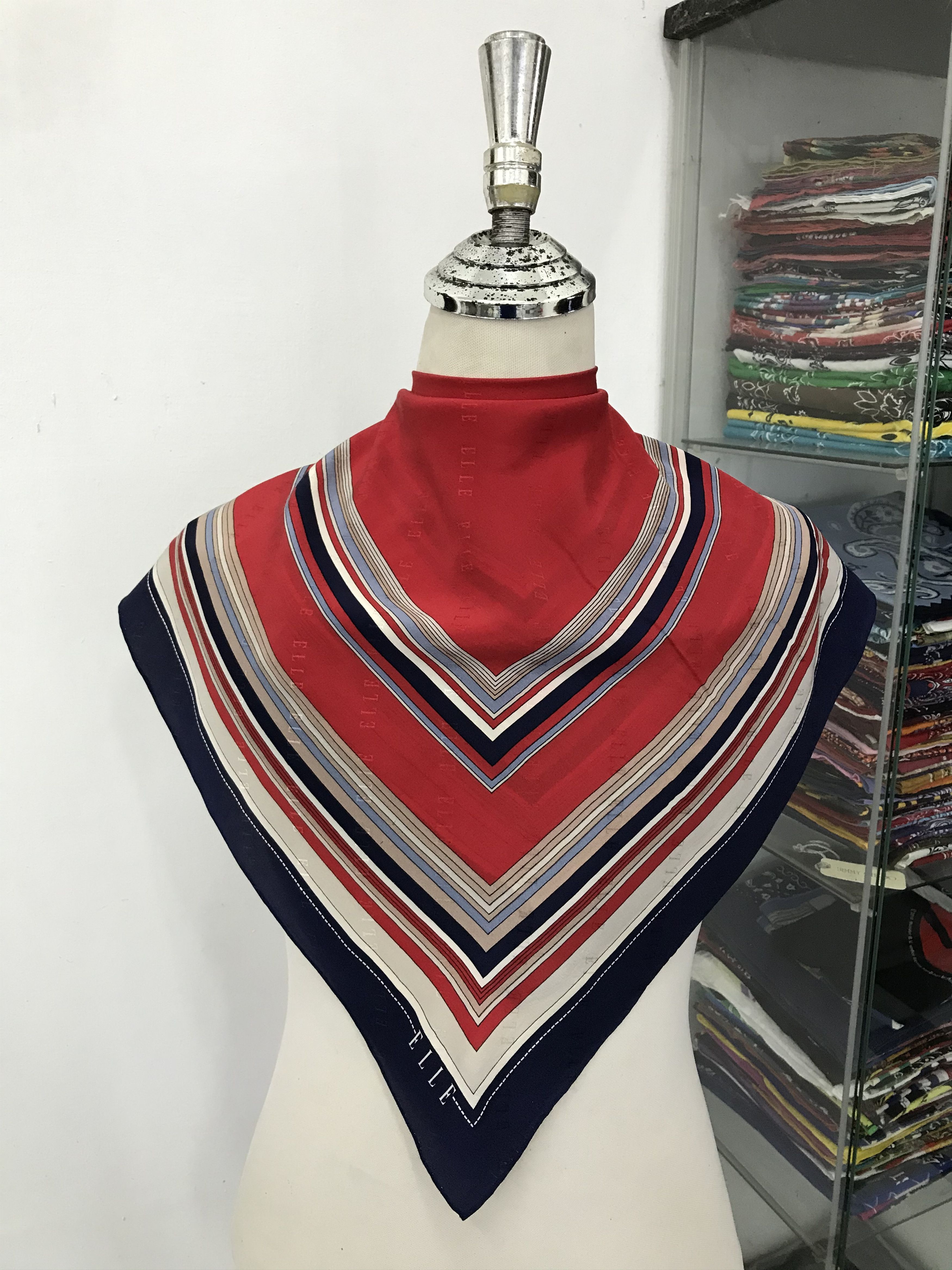 Vintage Vintage Elle Silk Scarf Size ONE SIZE - 1 Thumbnail