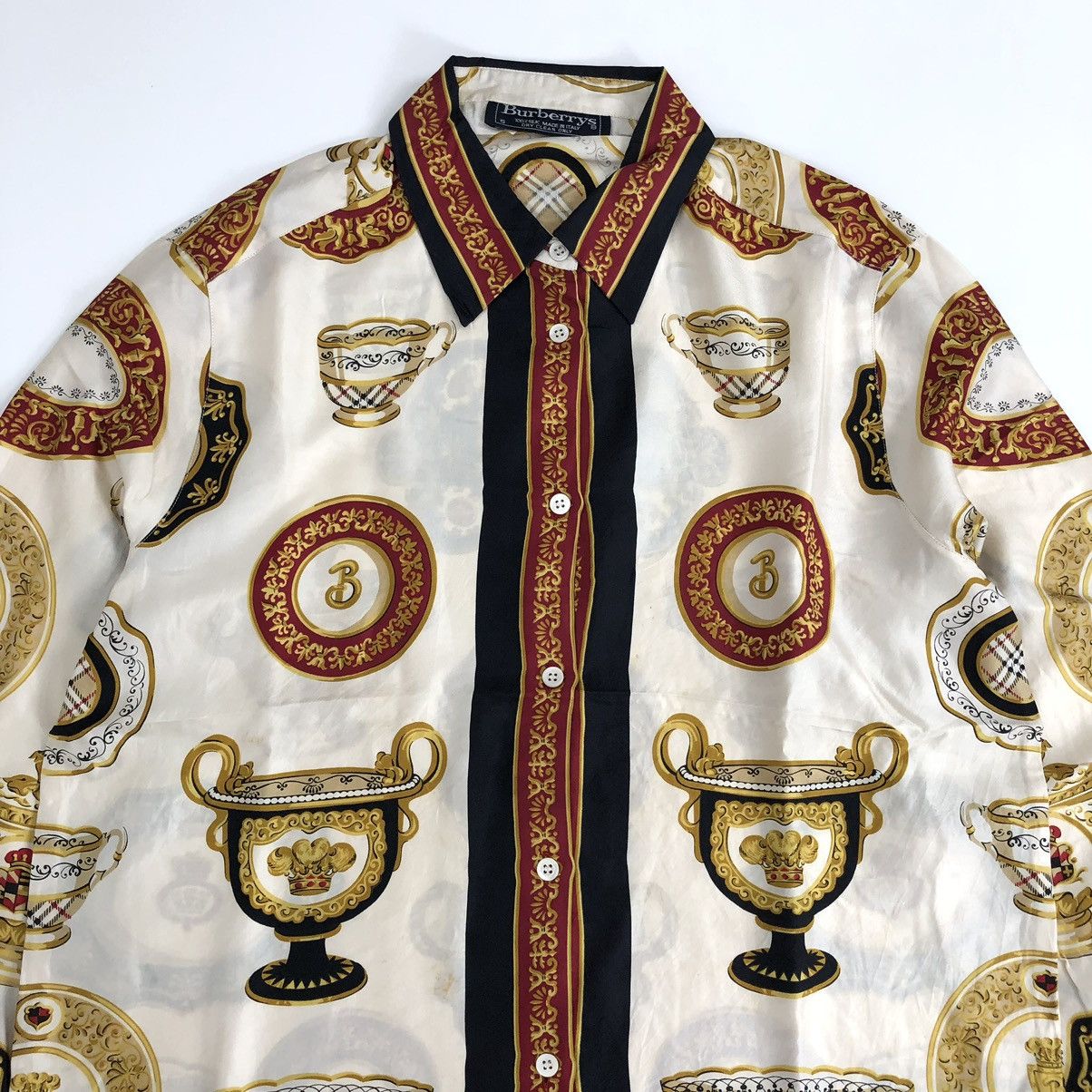 Burberry × Vintage Rare🔥 Vintage Burberrys Silk Holi Grail Shirt Like a Vercase Size US S / EU 44-46 / 1 - 2 Thumbnail