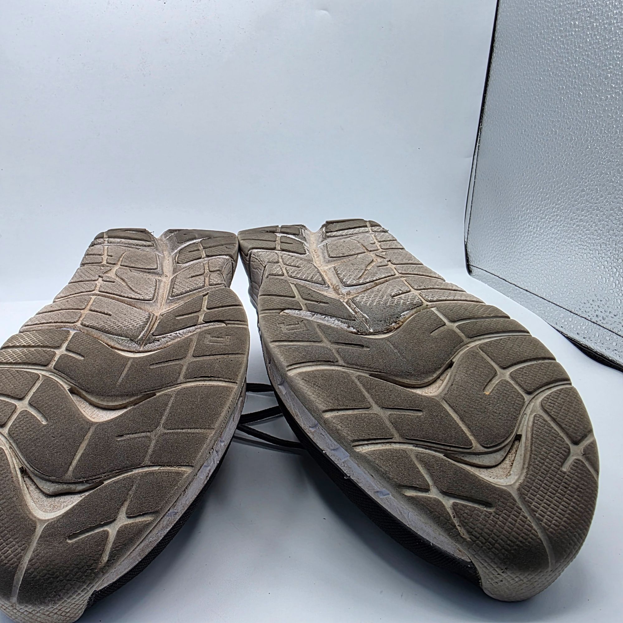 Hoka Hoka One One Cavu Womens Size 10 Black Athletic Shoes Runnin Size US 10 / IT 40 - 11 Thumbnail
