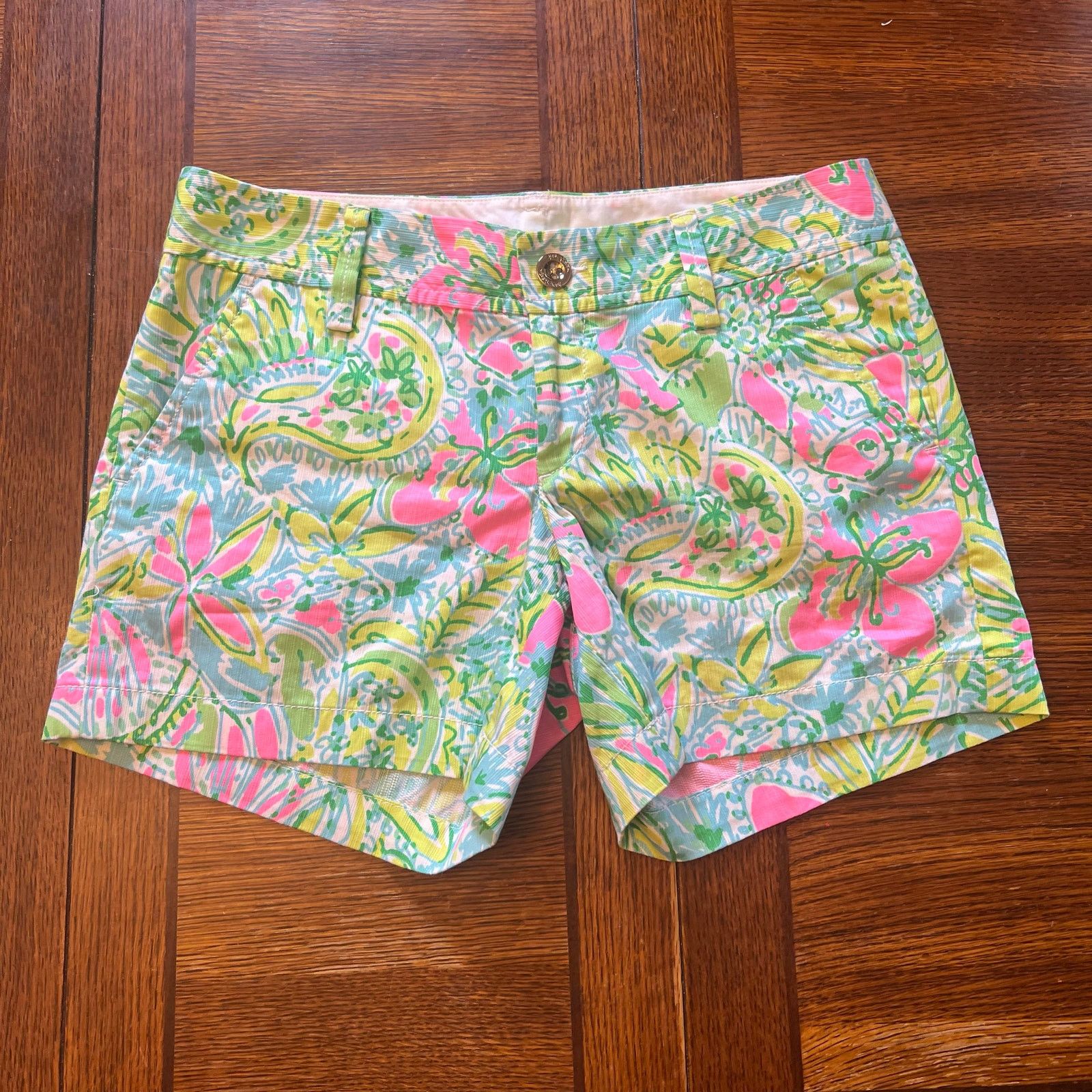 Lilly Pulitzer Lilly Pulitzer The Callahan Short Coconut Jungle Size 2 Size 26" / US 2 / IT 38 - 11 Thumbnail
