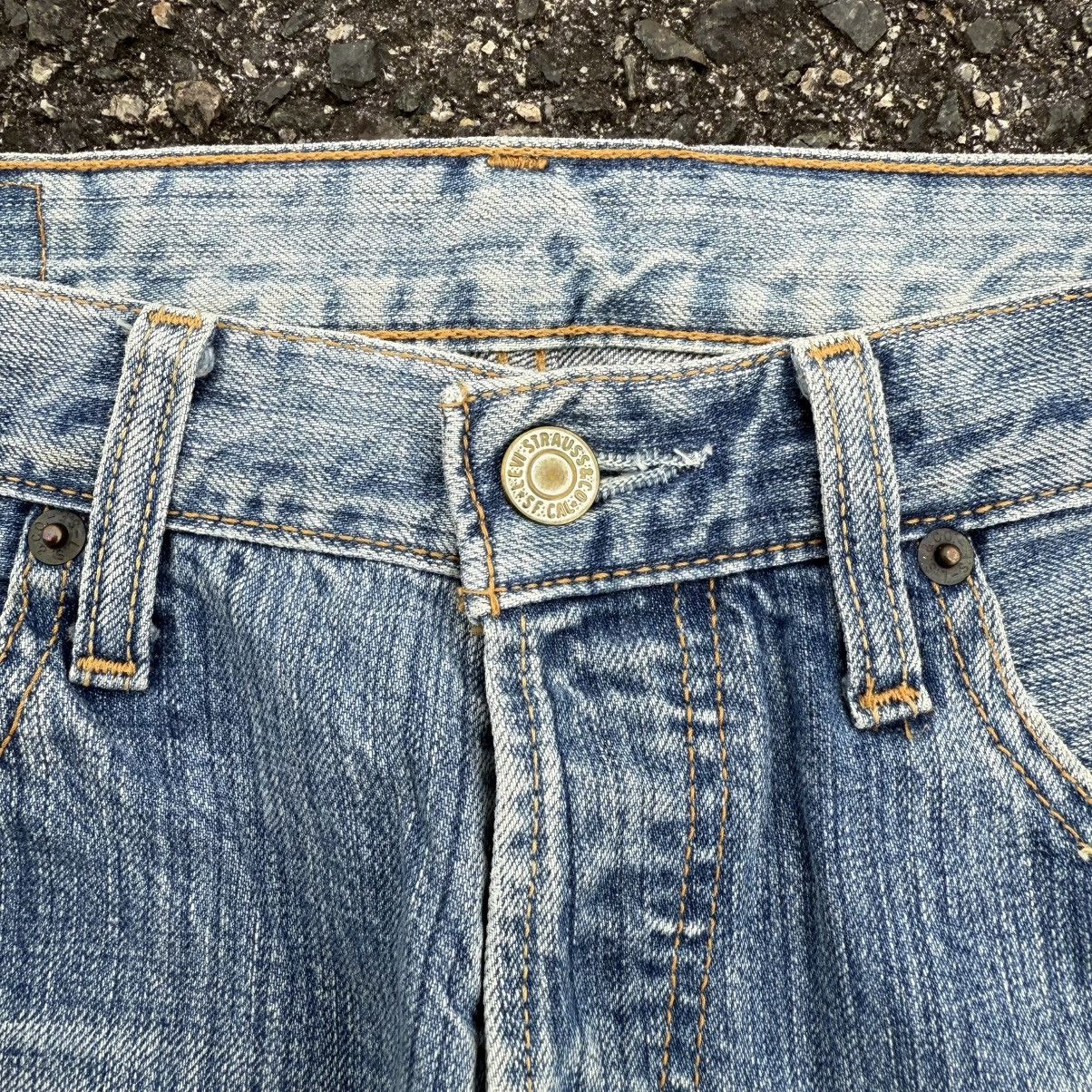 Levi's Vintage Clothing W31 Vintage 2004 Levi's 501 light wash denim jean pants Size US 31 - 7 Thumbnail