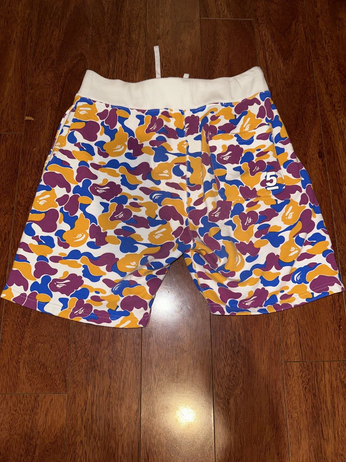 Bape Bape La sweatshorts Size US 32 / EU 48 - 2 Thumbnail