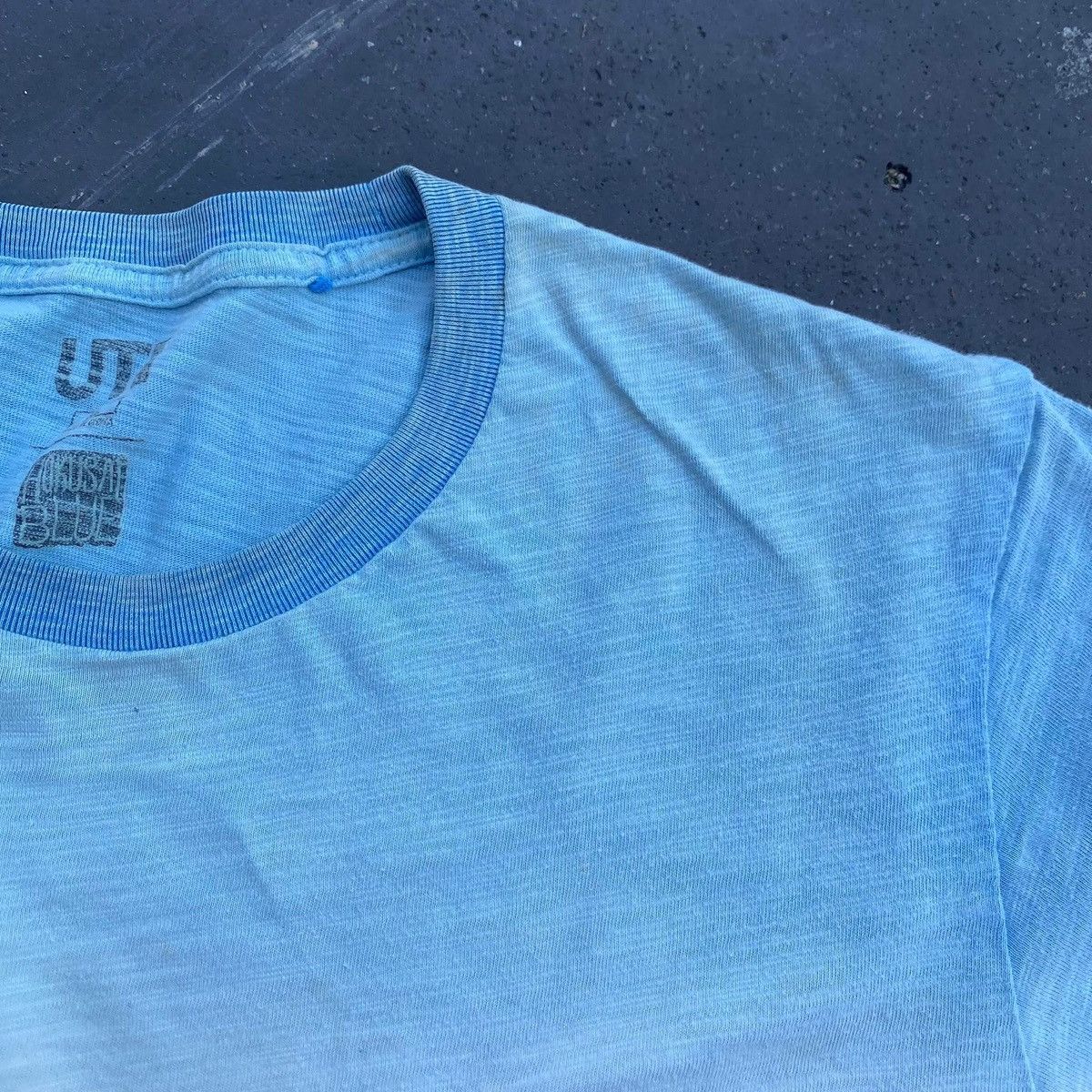 Uniqlo RARE ‼️ Hokusai Blue Size US XL / EU 56 / 4 - 4 Thumbnail