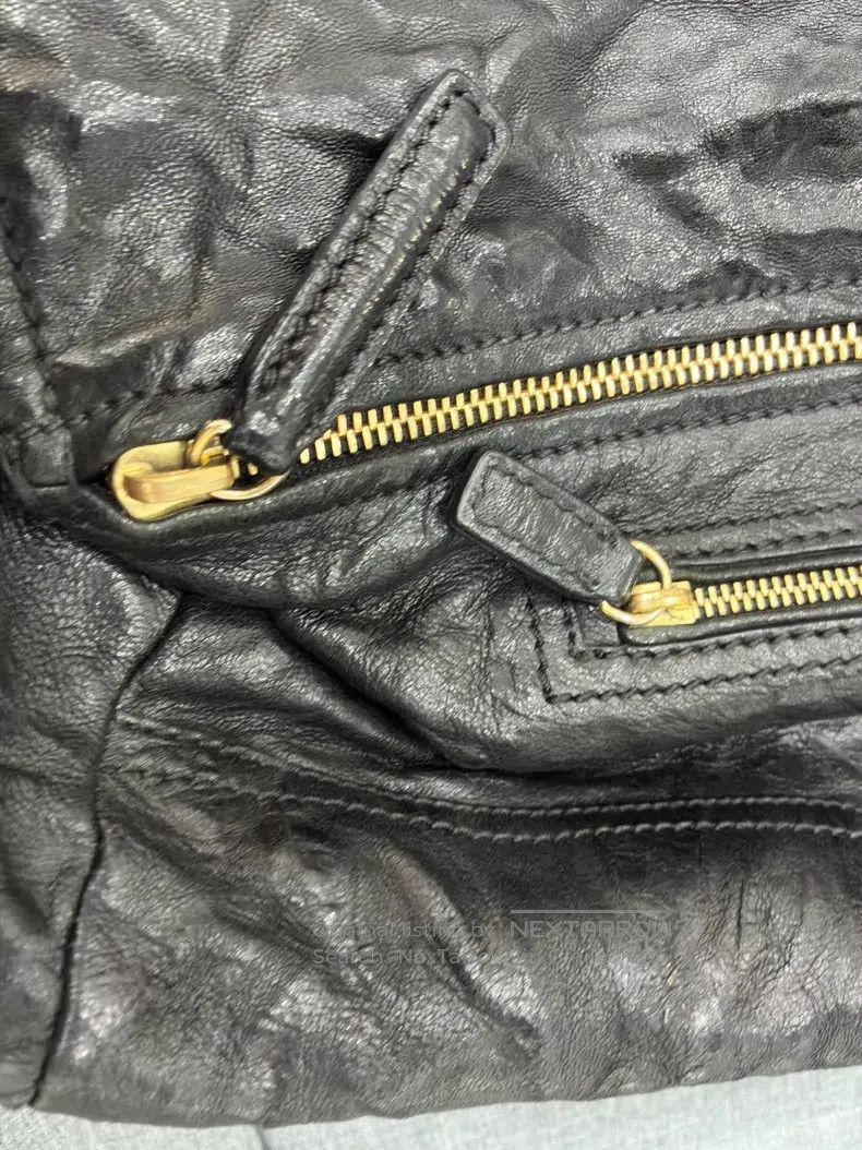 Givenchy Givenchy Pandora Soft Box, Crumpled Wax Leather, Black and Size ONE SIZE - 4 Thumbnail