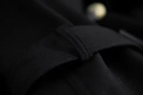Japanese Brand Black double-breasted vintage belted mid-length trench coat Size M / US 6-8 / IT 42-44 - 3 Thumbnail