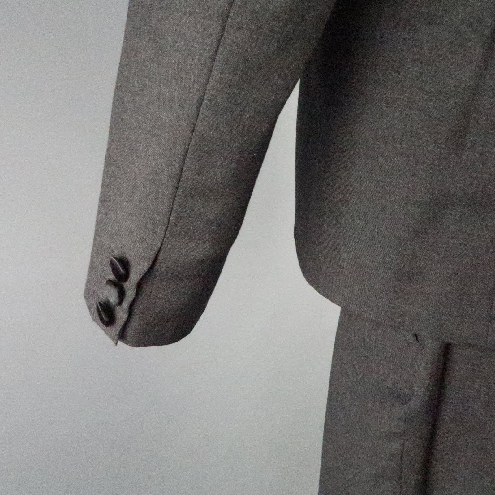 Lanvin LANVIN 40 Short Charcoal Wool Satin Trim Peak Lapel Suit Size 40R - 7 Thumbnail