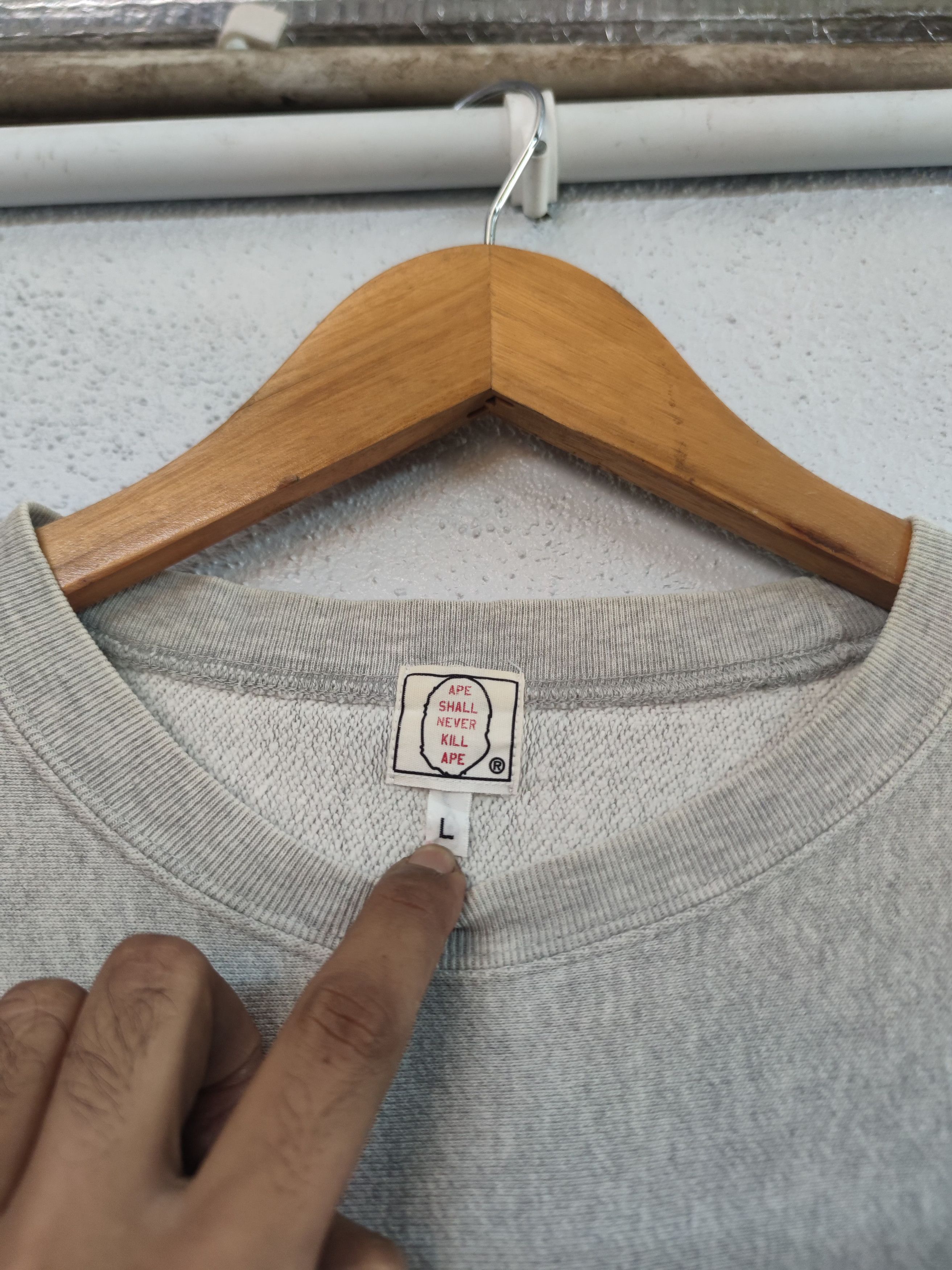 Bape Vintage 00s BAPE Bapesta Star Eyes Sweatshirt Made in Japan Size US L / EU 52-54 / 3 - 8 Thumbnail