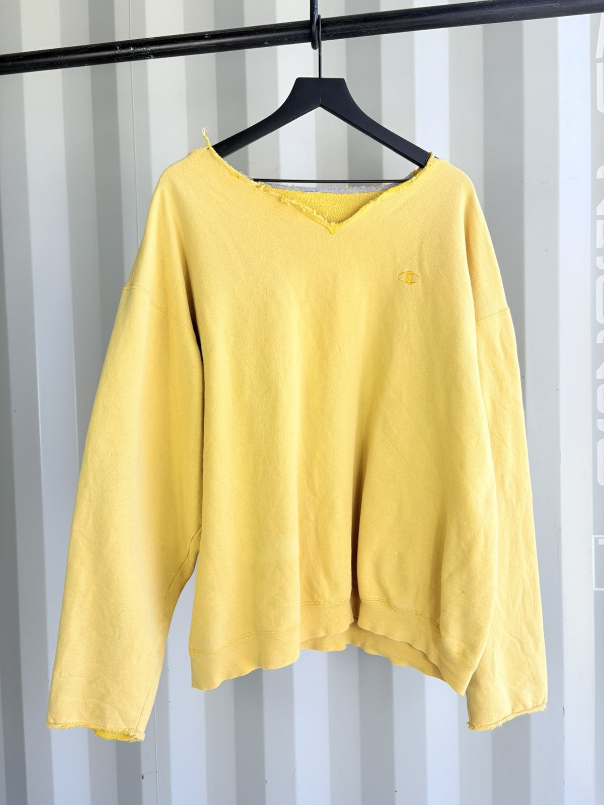 Vintage Vintage Thrashed Sun Faded Sweatshirt Distressed Grunge Size US XXL / EU 58 / 5 - 1 Thumbnail