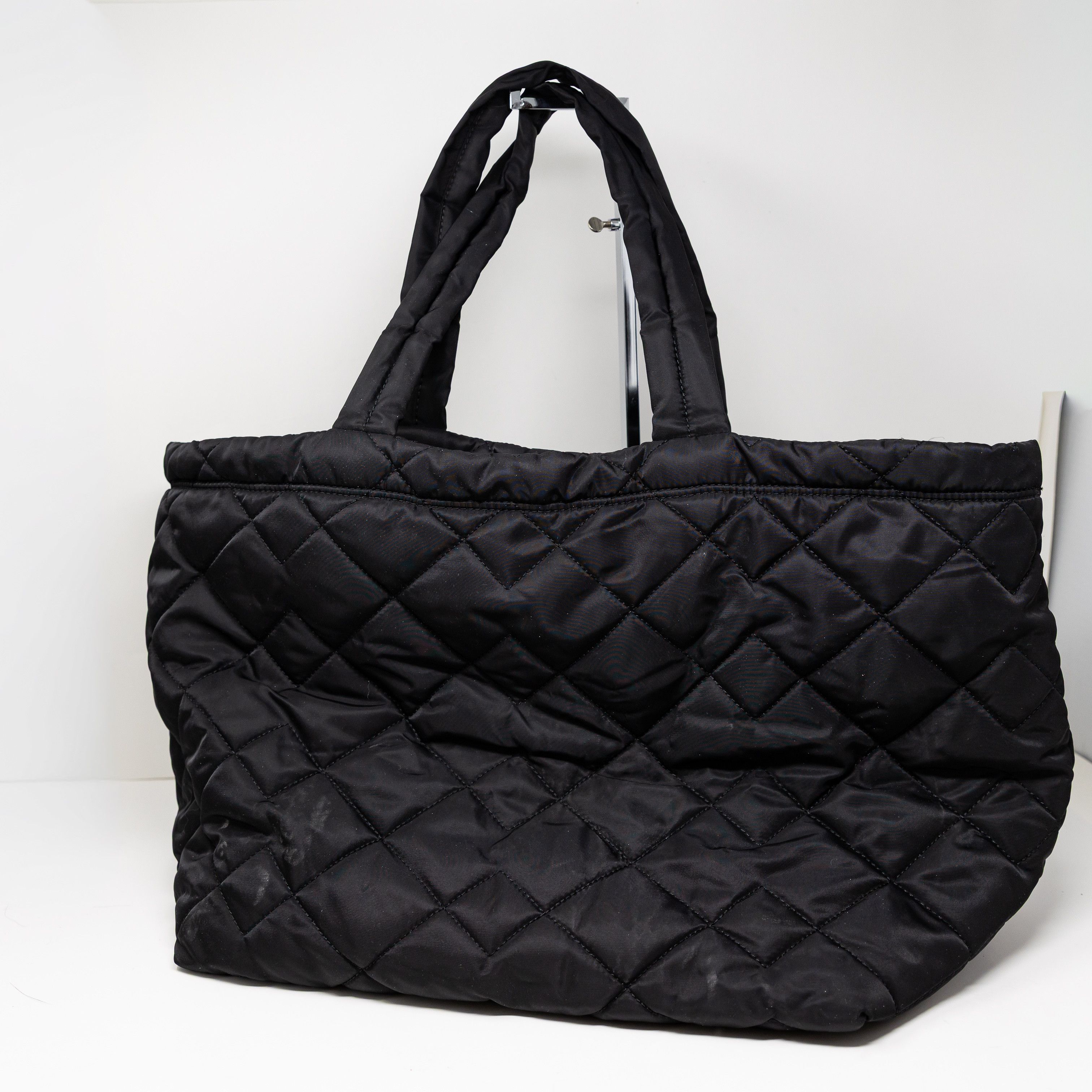 Marc Jacobs Marc Jacobs Large Nylon Water Resistant Size ONE SIZE - 4 Thumbnail