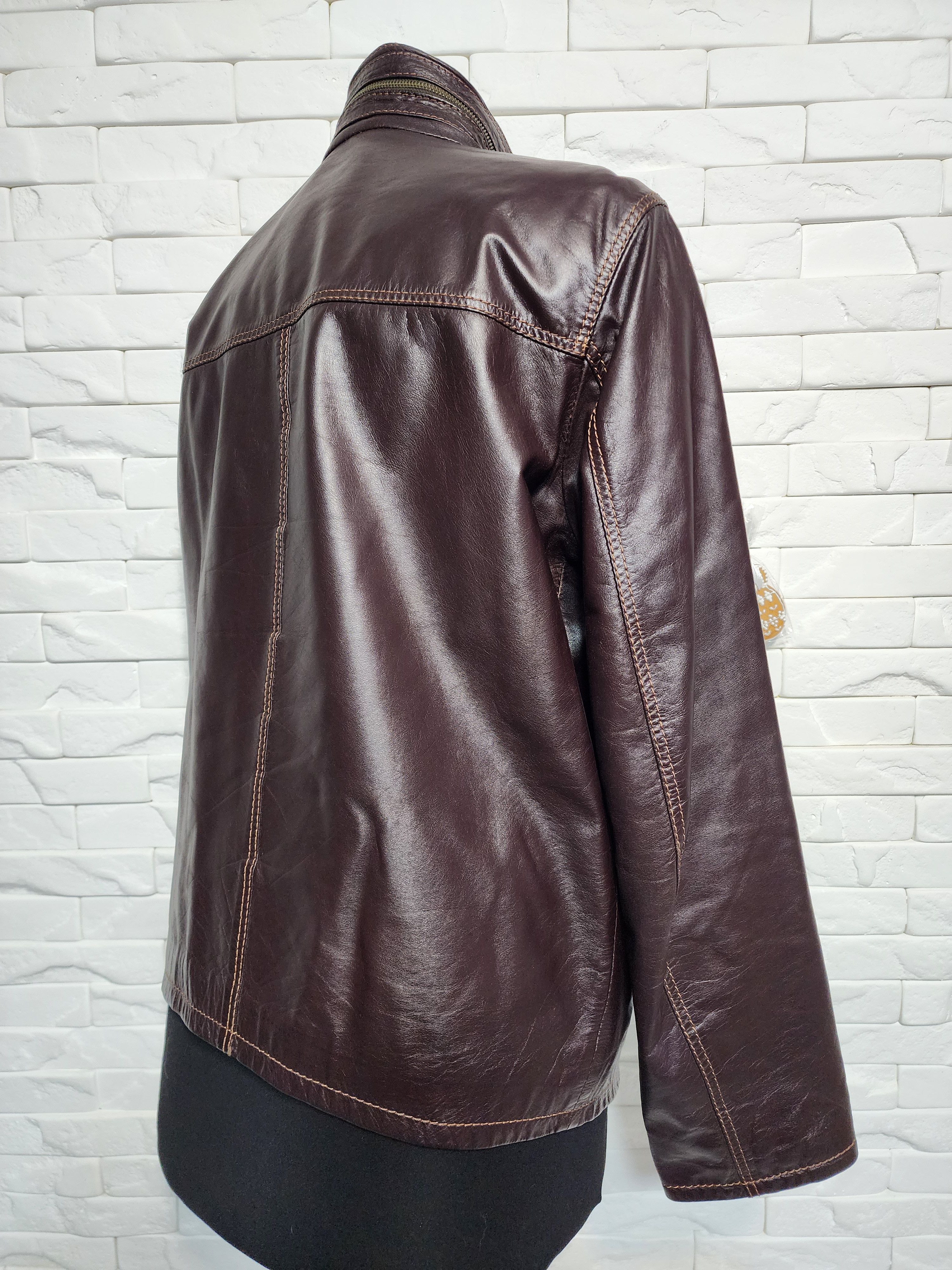 Uniqlo Brown Leather Jacket: Men's Zippered Bomber with Pockets Size US M / EU 48-50 / 2 - 3 Thumbnail