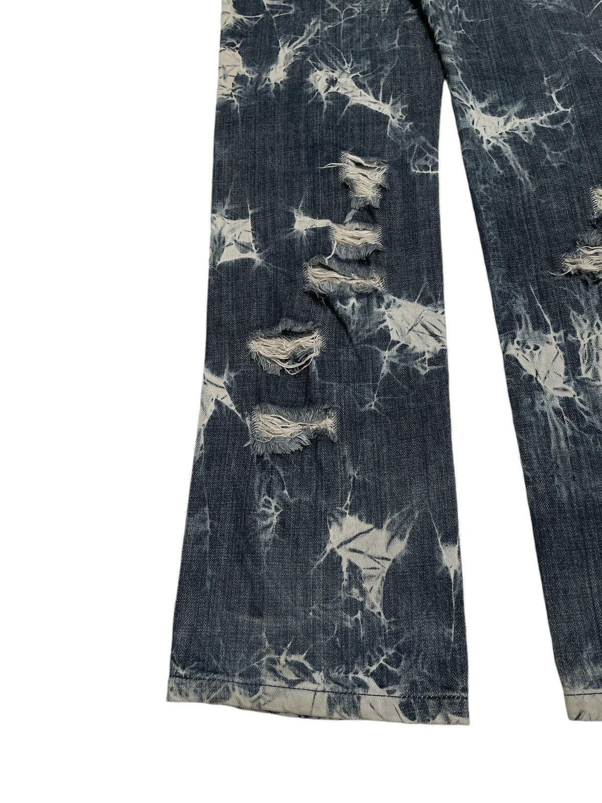 14th Addiction × Japanese Brand × Le Grande Bleu (L.G.B.) Very Rare Design Vintage Bernings Sho Distressed Jeans 1990s Size US 31 - 7 Thumbnail
