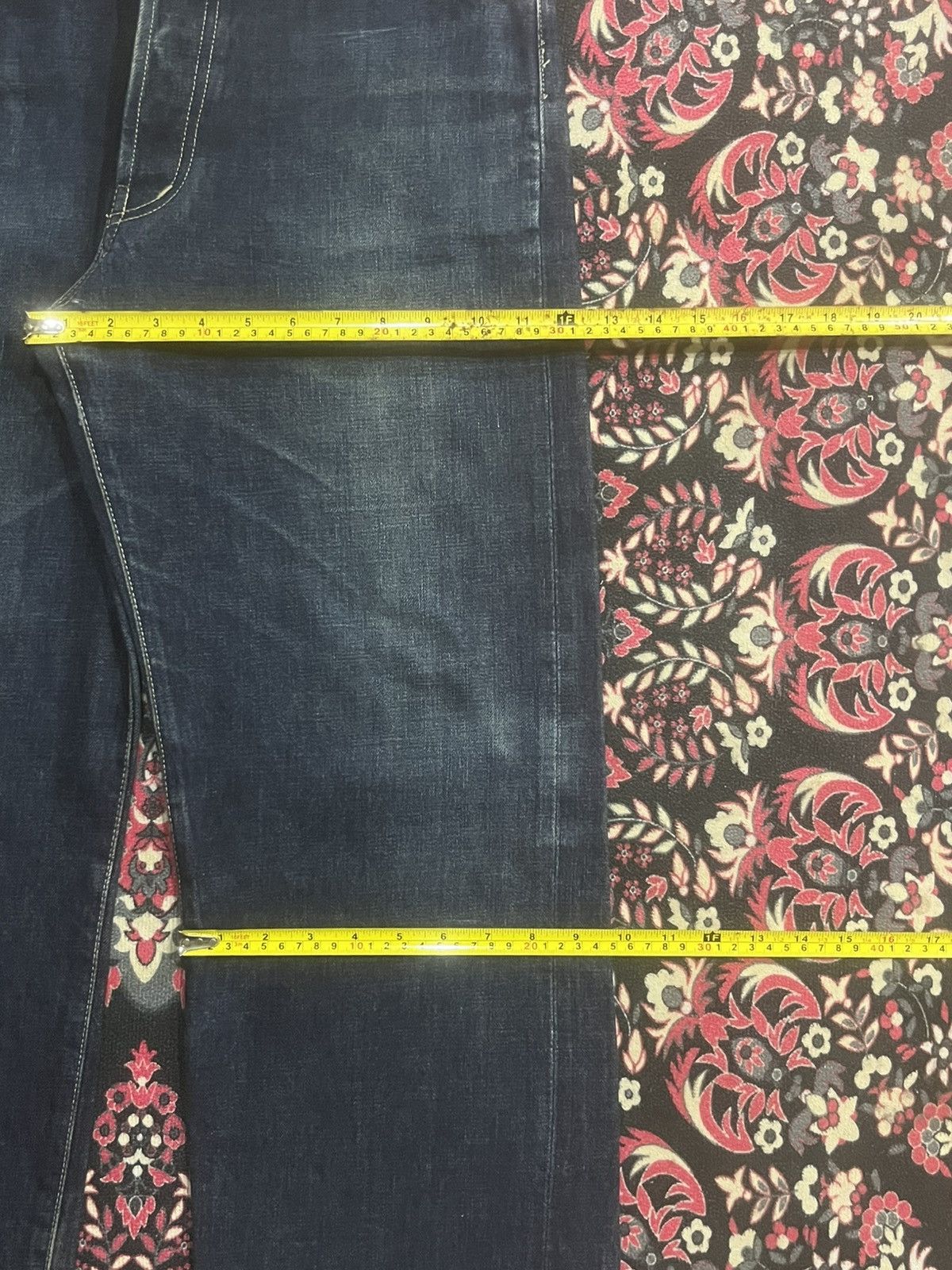 Vintage Japan Brand Dark Blue Faded Washed Buckle Back Selvedge Jean Size US 33 - 15 Thumbnail