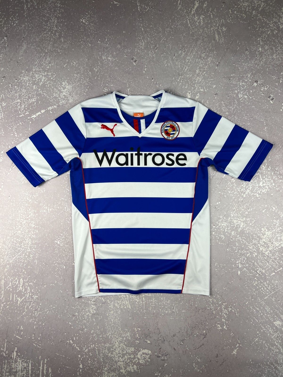 Puma 2013/2014 Puma Reading FC Home Soccer Football Jersey Size US M / EU 48-50 / 2 - 1 Thumbnail