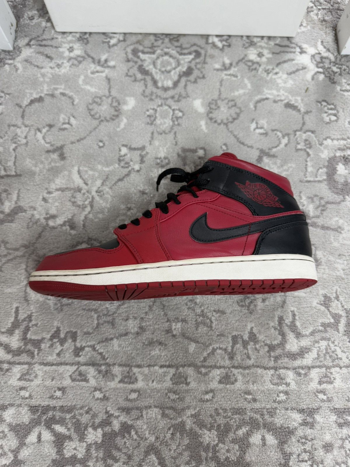 Jordan Brand × Nike Nike Jordan mid Reverse bred US9.5 streetwear basketball y2k Size US 9.5 / EU 42-43 - 6 Thumbnail