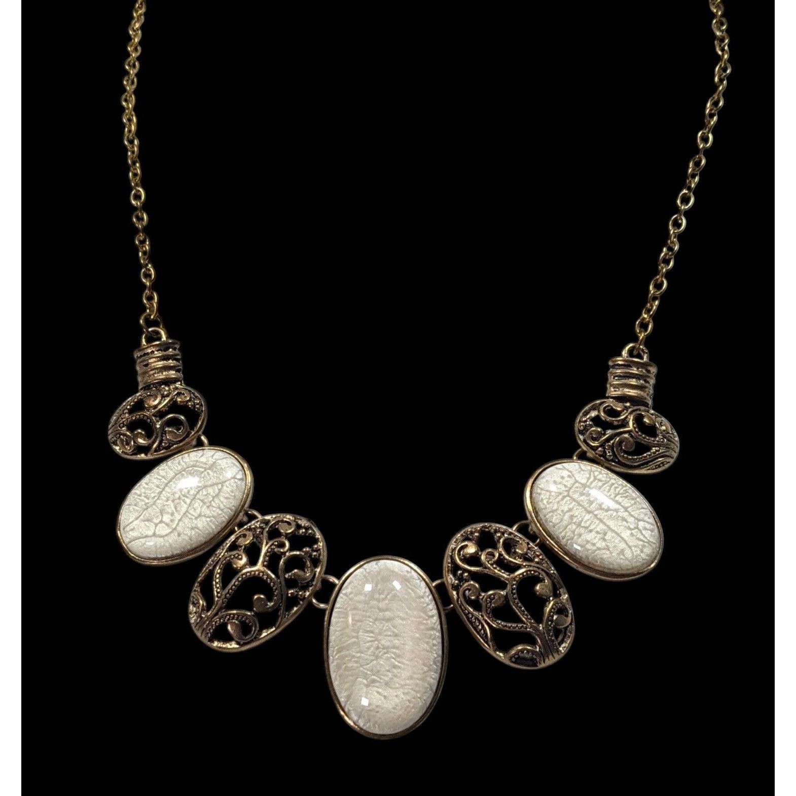 Other Elegant Art Nouveau Style White Crackle And Gold Tone Bib Ne Size ONE SIZE - 2 Thumbnail