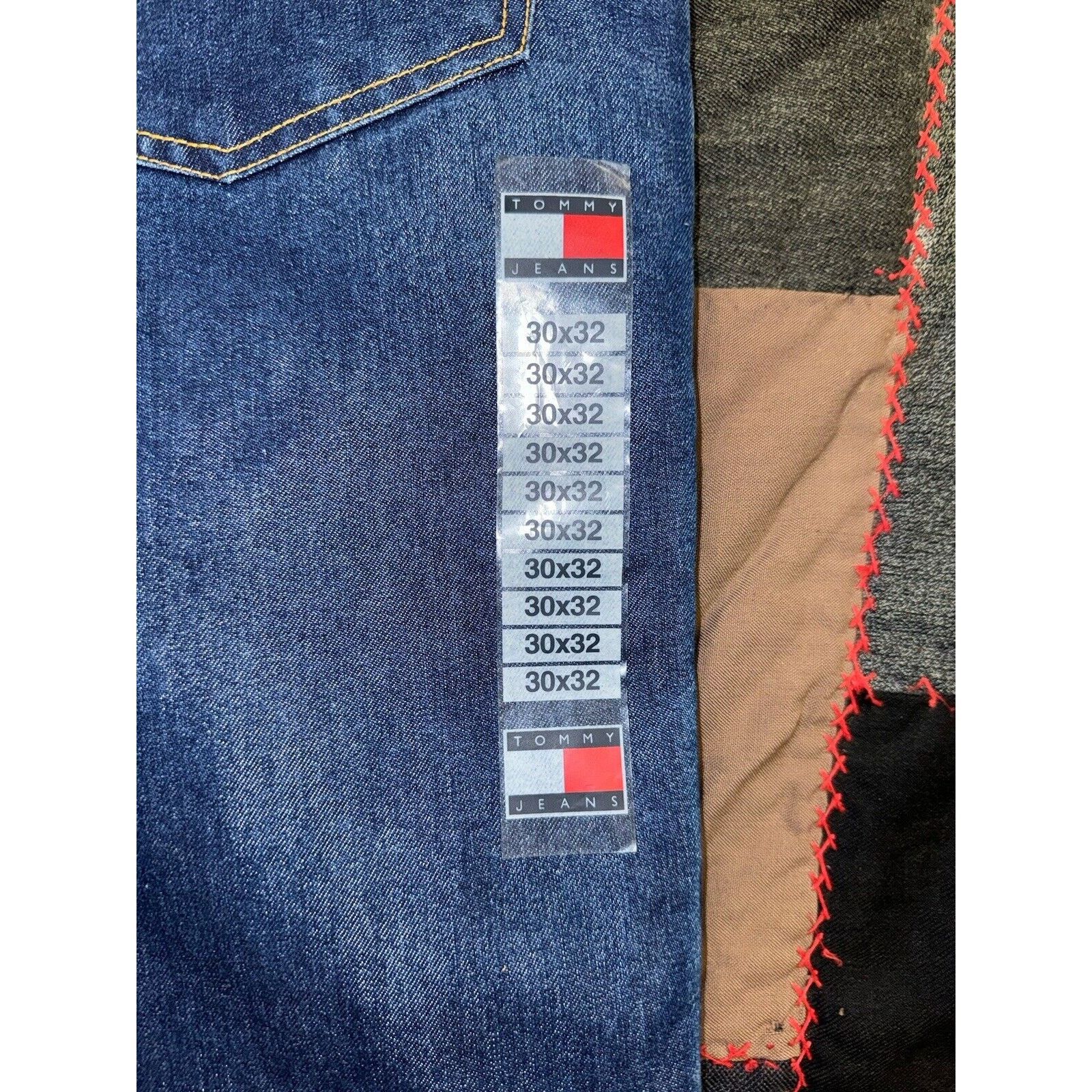 Tommy Hilfiger Vintage 90s Baggy Tommy Hilfinger Denim Men’s W30 X L32 Size US 30 / EU 46 - 6 Thumbnail