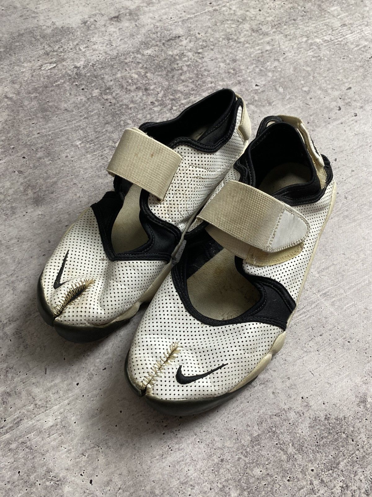 Nike Vintage Tabi Nike Rift Sneakers Size US 9 / EU 42 - 2 Thumbnail