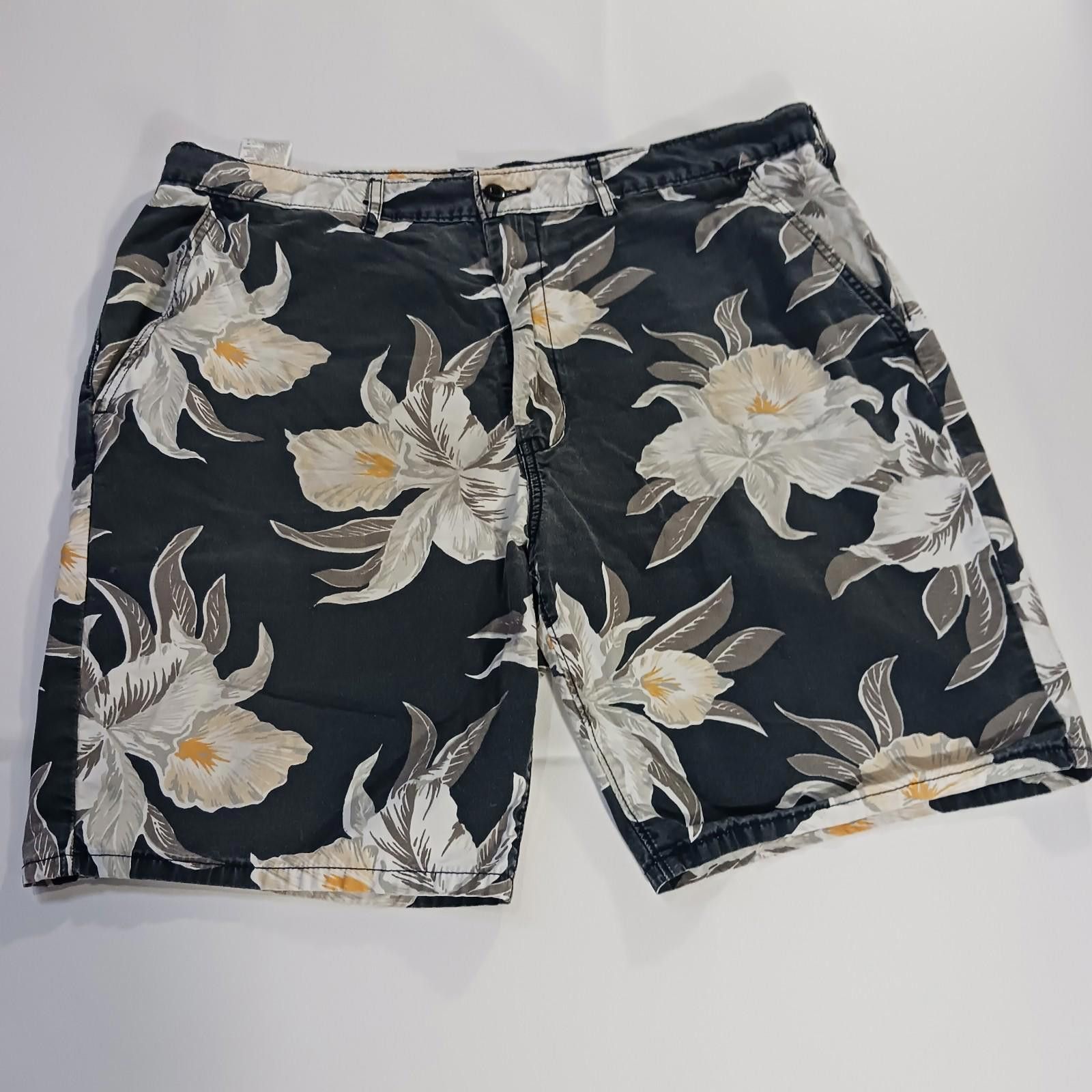 Levi's Levis Strauss Two Horse Brand Men's Black/White Shorts W40 Size US 40 / EU 56 - 1 Thumbnail