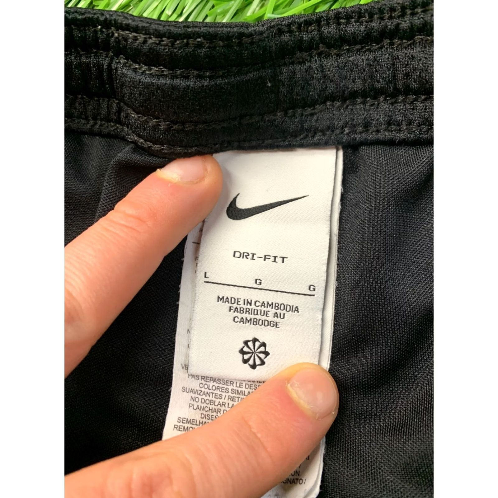 Nike Nike Dri-FIT Academy Training Shorts L Black 2022 Mens Size US 33 - 4 Thumbnail
