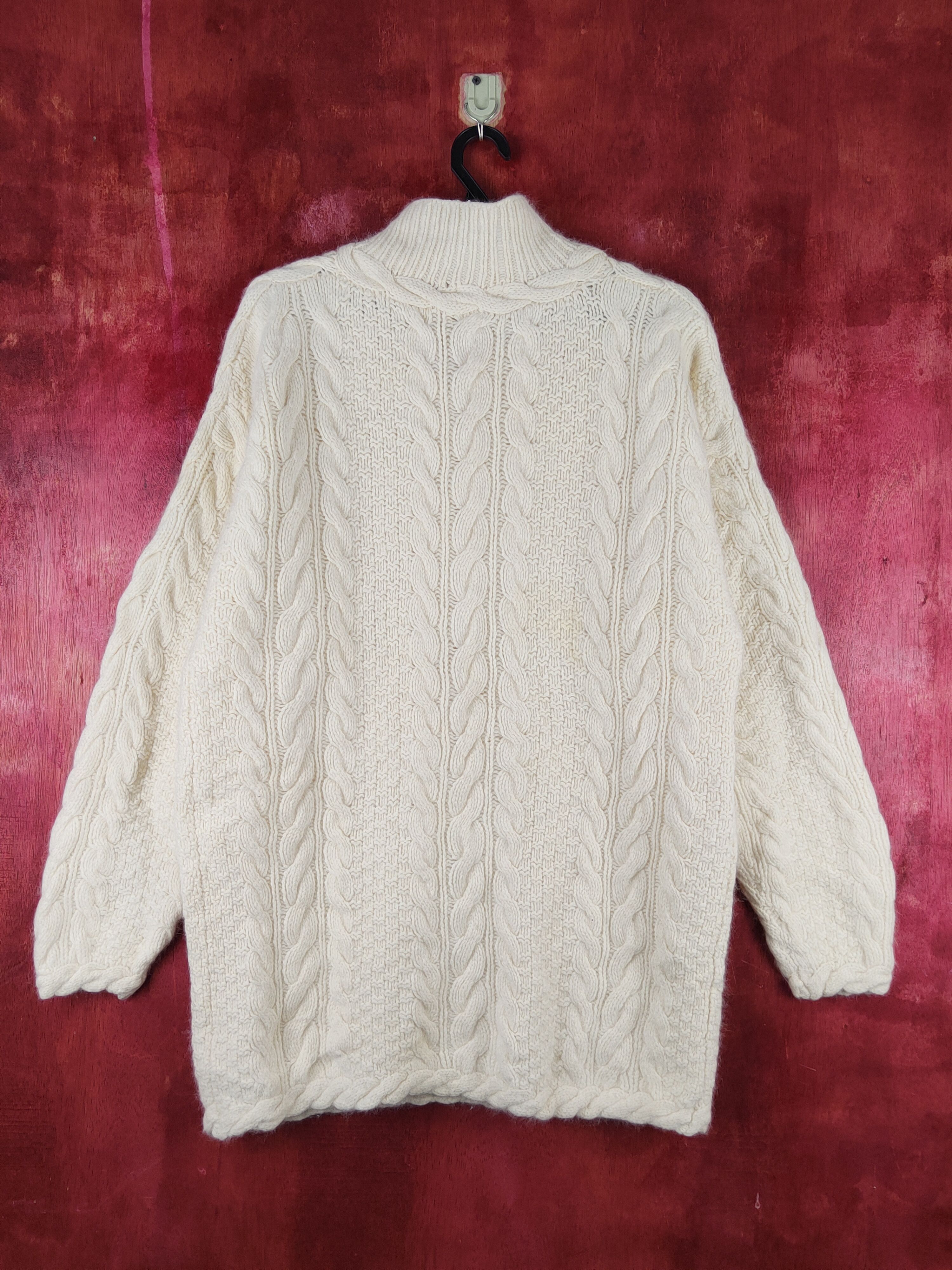 Brooks Brothers Brooks Brothers handknit Cream Knitwear Sweatshirts #S2380 Size US L / EU 52-54 / 3 - 7 Thumbnail