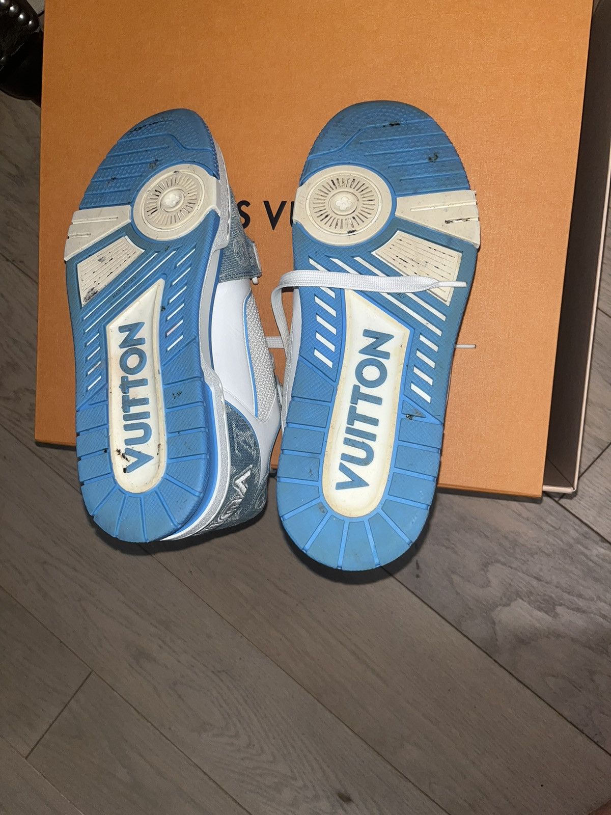 Louis Vuitton Louis vuitton trainer Size US 7 / EU 40 - 13 Thumbnail