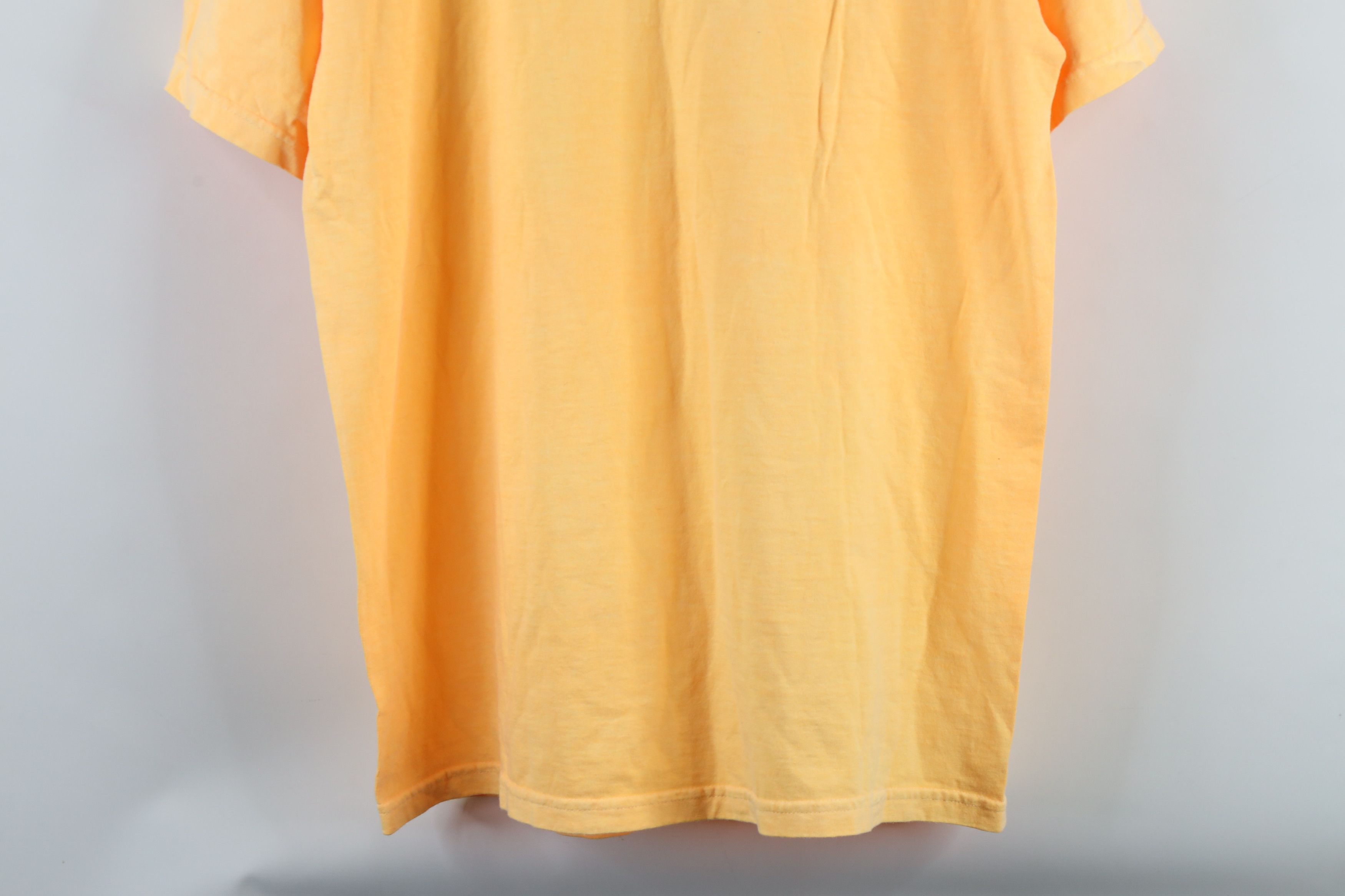 Vintage Vintage 90s Streetwear Dye Muskego Wisconsin Bear T-Shirt Size US L / EU 52-54 / 3 - 9 Thumbnail