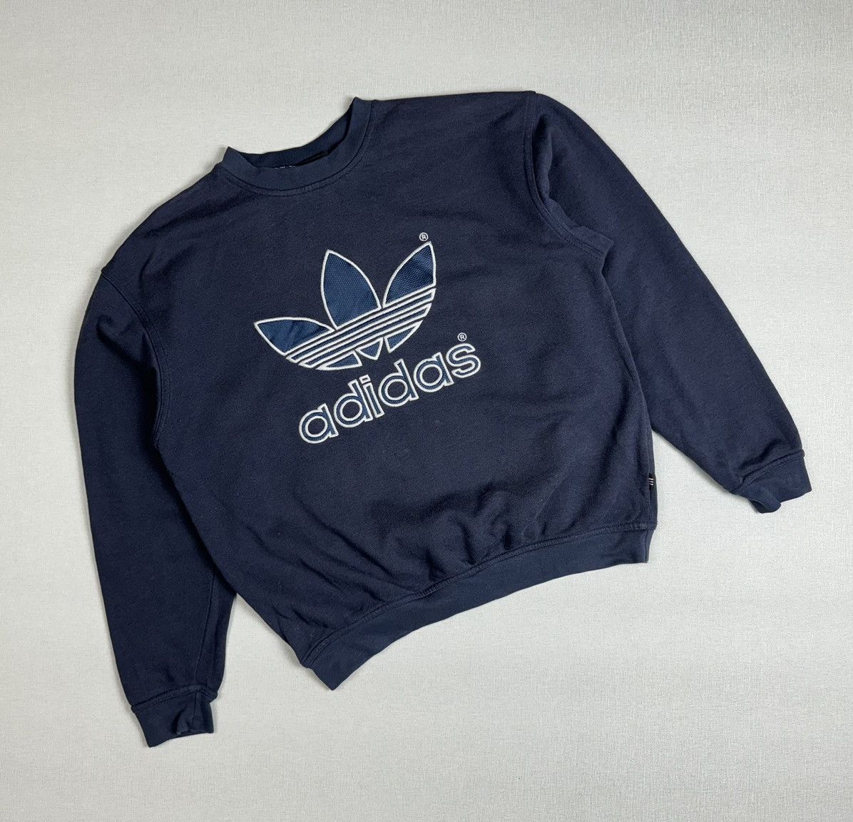 Adidas × Vintage Men’s Vintage 90’ Adidas Oversized Big Logo Sweatshirt S/M Size US M / EU 48-50 / 2 - 1 Thumbnail