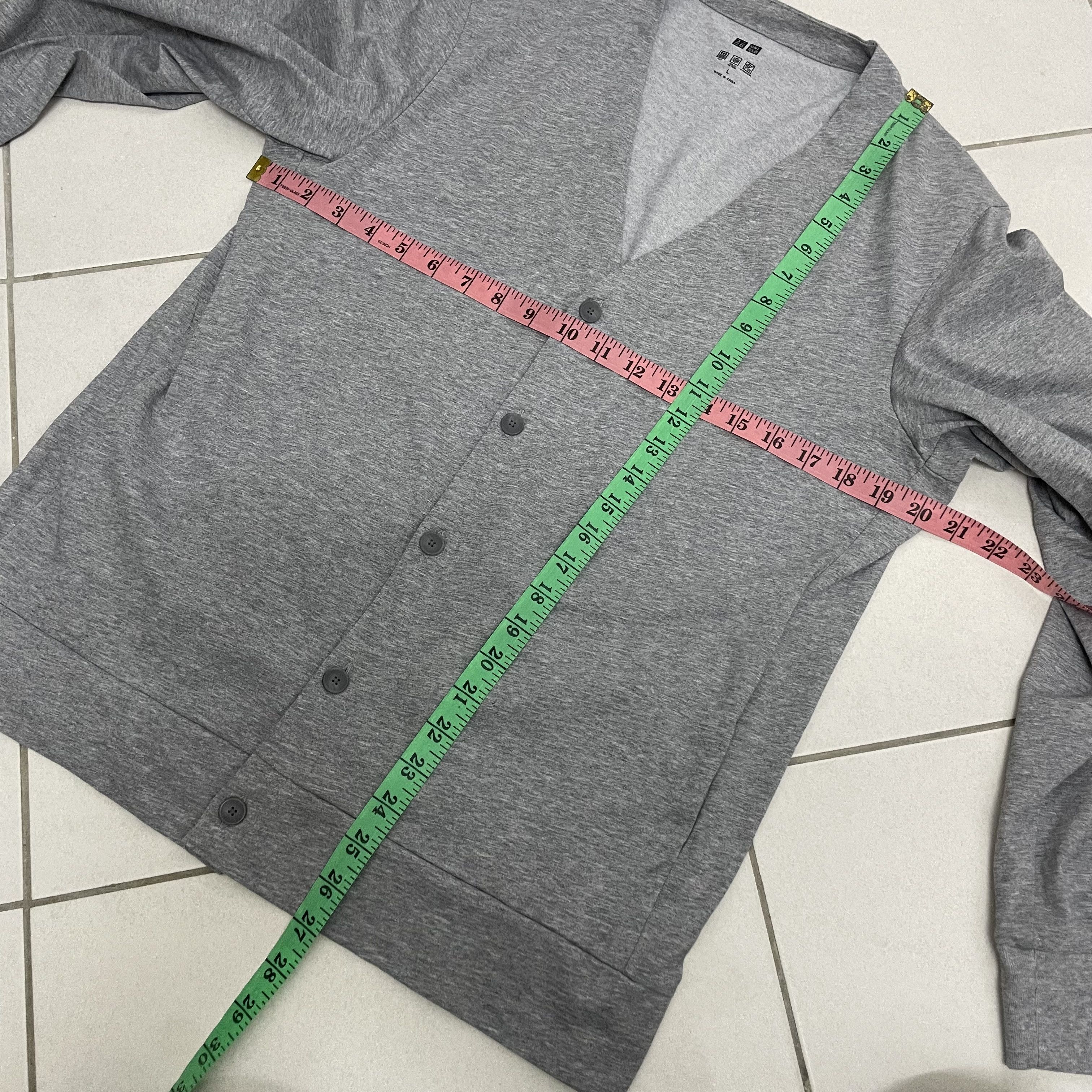 Japanese Brand × Uniqlo UNIQLO AIRISM CARDIGAN SWEATER LIGHTWEIGHT Size US L / EU 52-54 / 3 - 4 Thumbnail