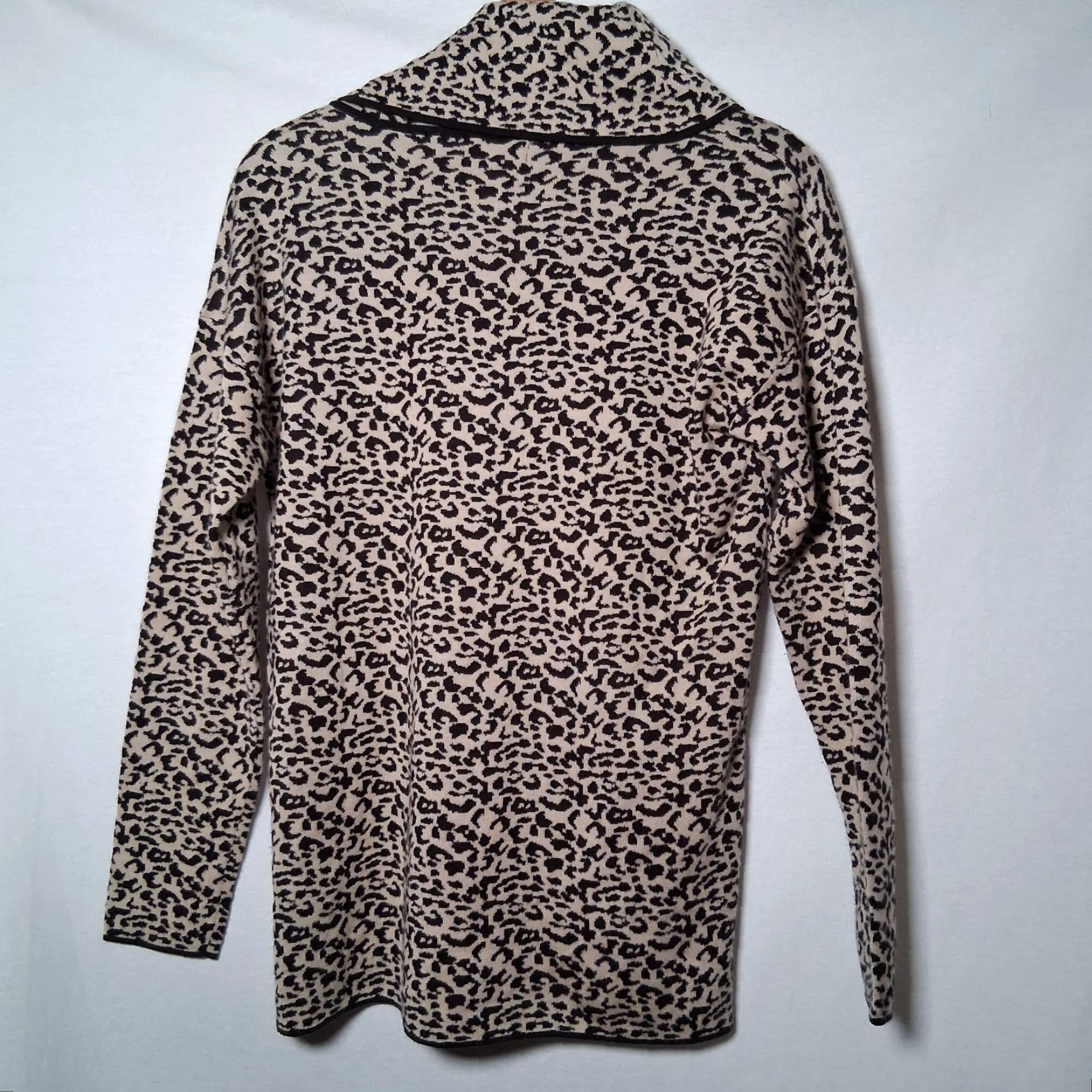 Calvin Klein Calvin Klein Sweater Women Small Cat Animal Cheetah Leopard Funnel Neck Knit Size S / US 4 / IT 40 - 4 Thumbnail
