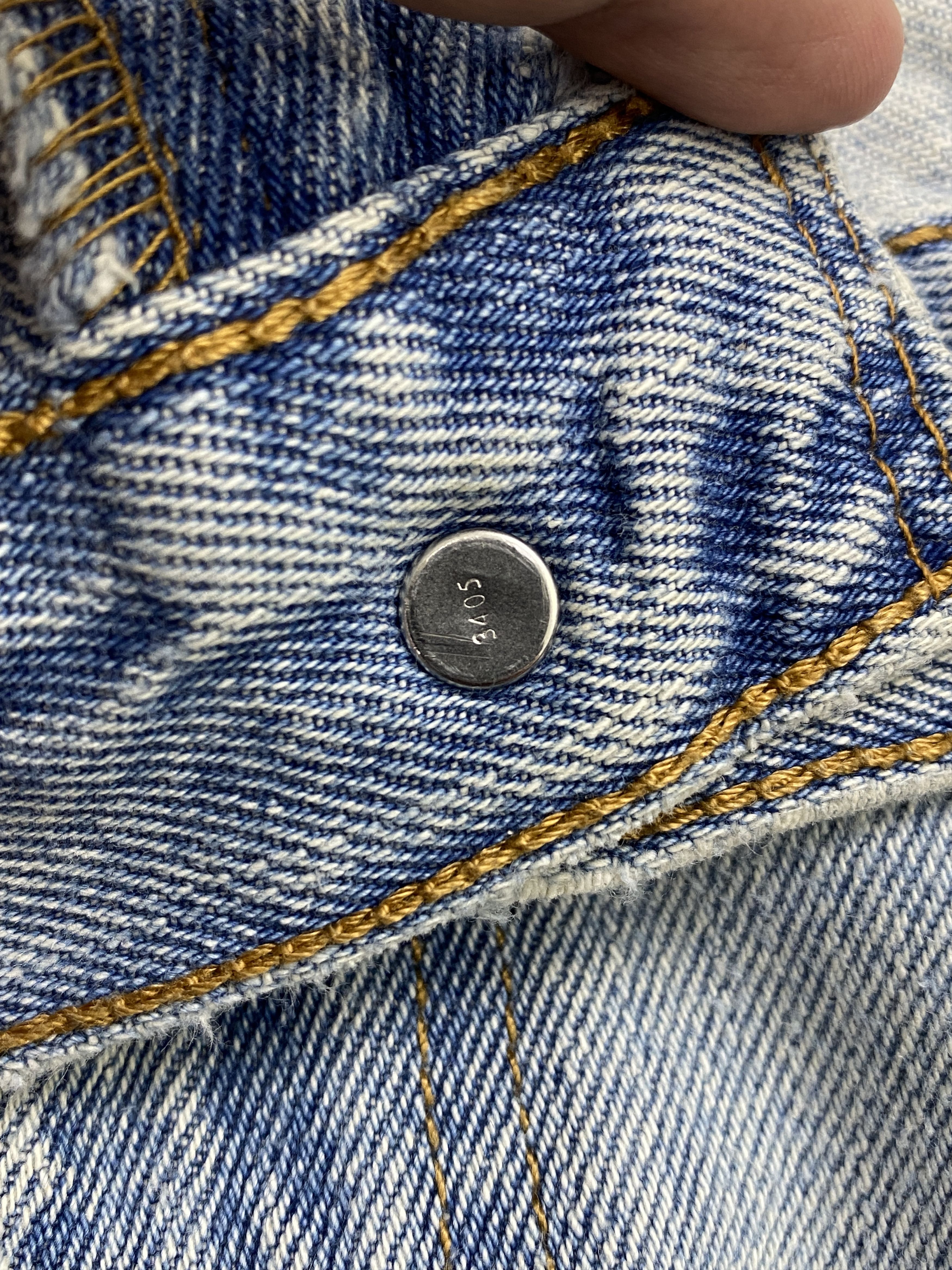 Levi's × Vintage Light Blue Washed Vintage Levi's 505 Jeans Size US 38 / EU 54 - 14 Thumbnail