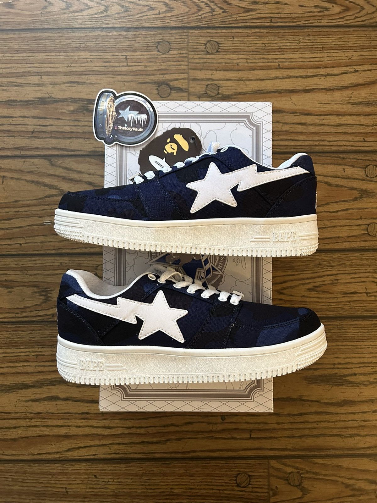 Bape NEW Bape Navy Camo Bapestas Size US 8 / EU 41 - 1 Thumbnail