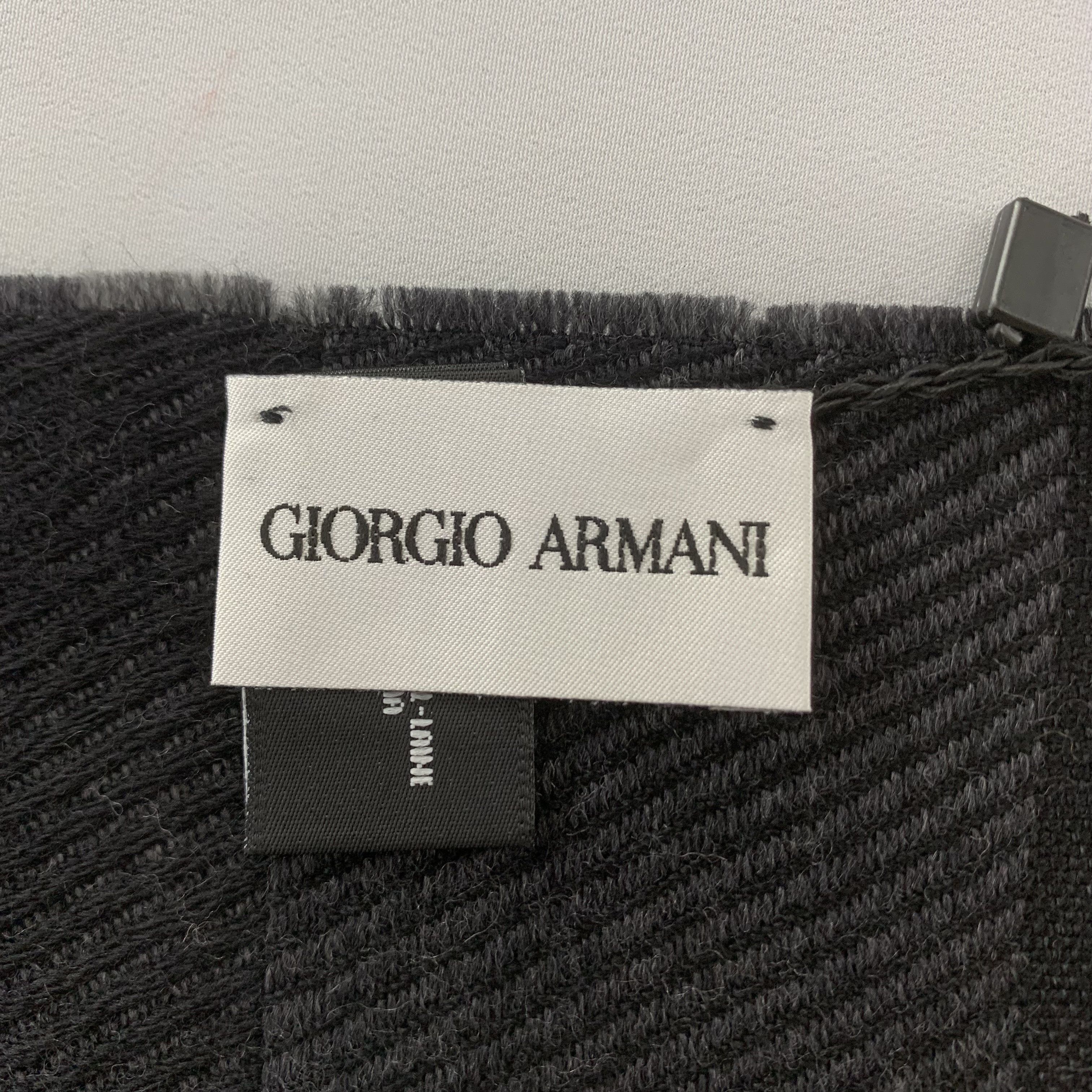 Giorgio Armani Giorgio Armani Scarf Wool Muffler Neck Wrap BL1040 Size ONE SIZE - 5 Thumbnail