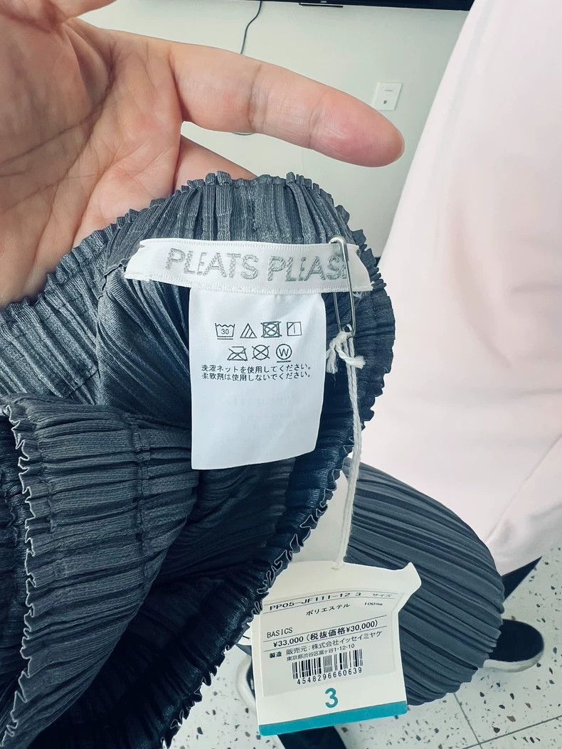 Issey Miyake Issey Miyake size:3 Grey pleated pants Size 42" / US 20 - 2 Thumbnail