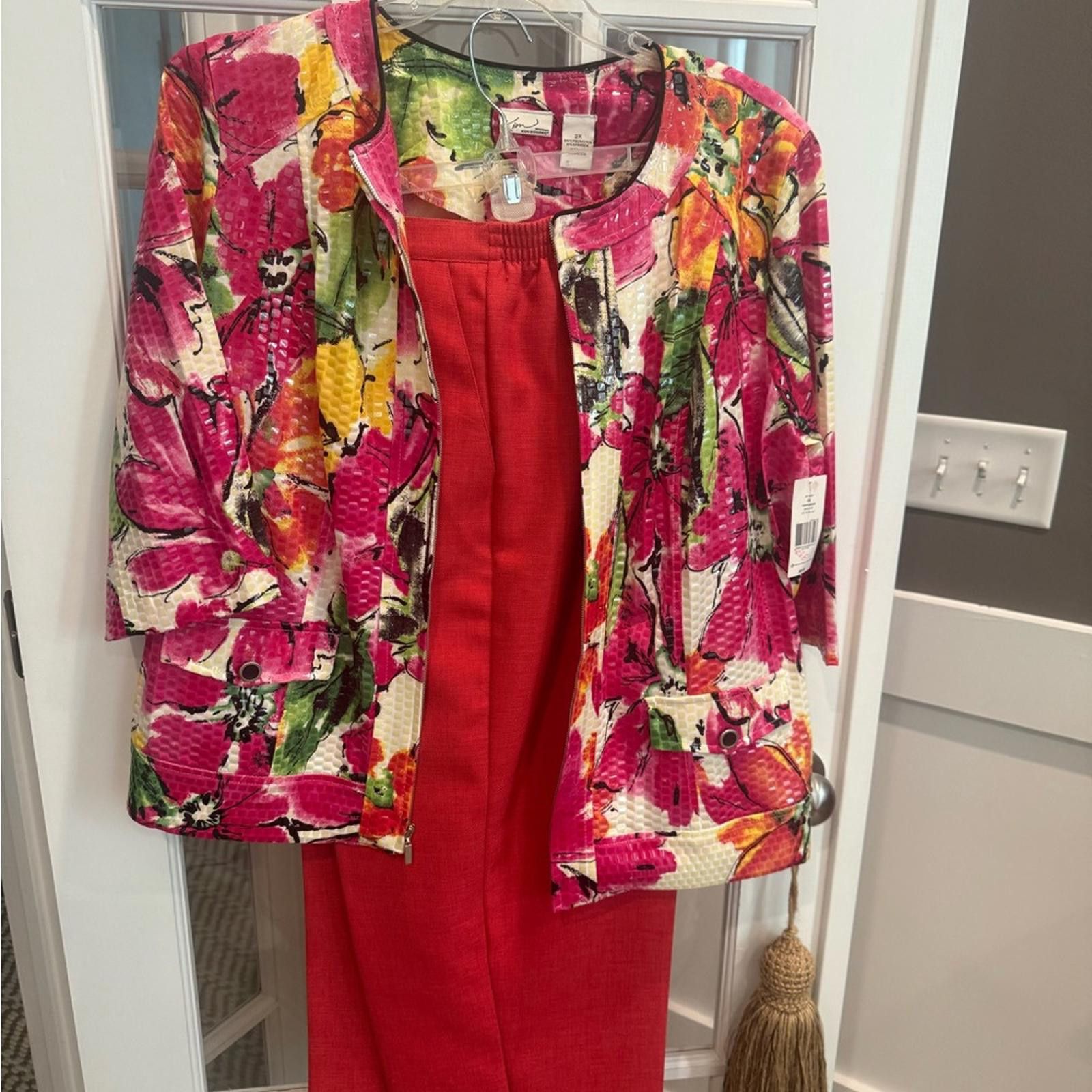 Designer Kim Rogers Multicolor Floral Jacket and Red Dress Ensemble Size XXL / US 16-18 / IT 52-54 - 1 Thumbnail