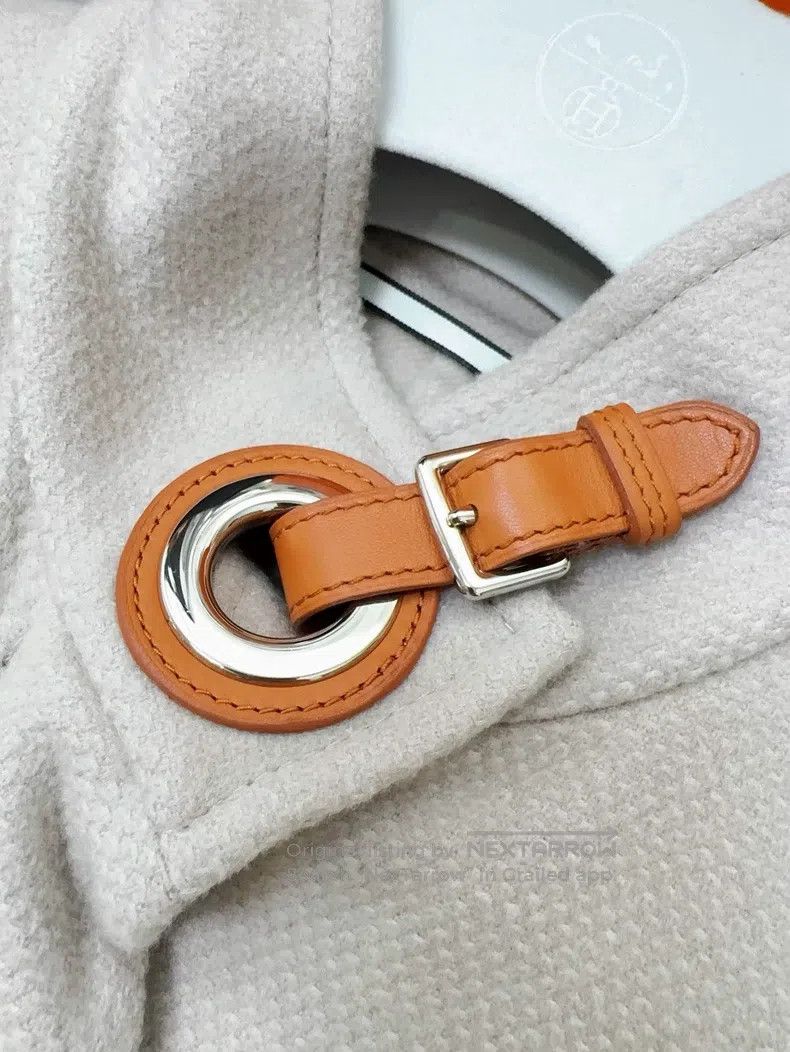 Hermes Hermes Beige shawl collar cashmere vest Size XXS / US 00 / IT 34 - 4 Thumbnail