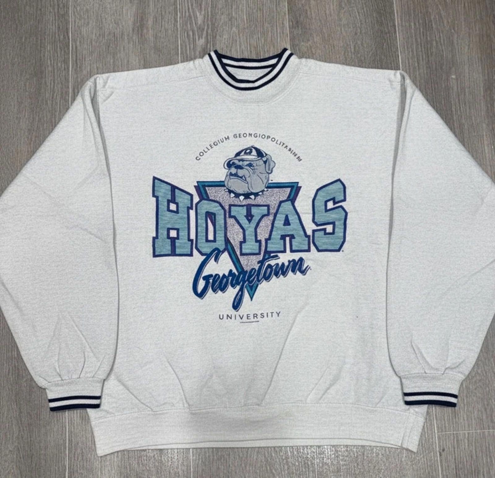 Vintage Vintage 90s Georgetown Hoyas Collegiate Sweatshirt Size XL Size US XL / EU 56 / 4 - 1 Thumbnail