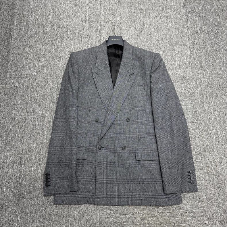 Balenciaga Balenciaga size XS plaid suit Size US XS / EU 42 / 0 - 1 Thumbnail