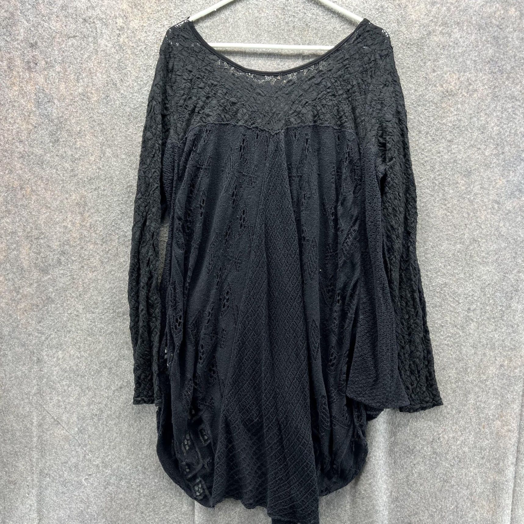Free People VINTAGE Free People Sweater Shirt Womens Small Black Lace Knit Hi Low Tunic Boho Long Sleeve Size S / US 4 / IT 40 - 2 Thumbnail