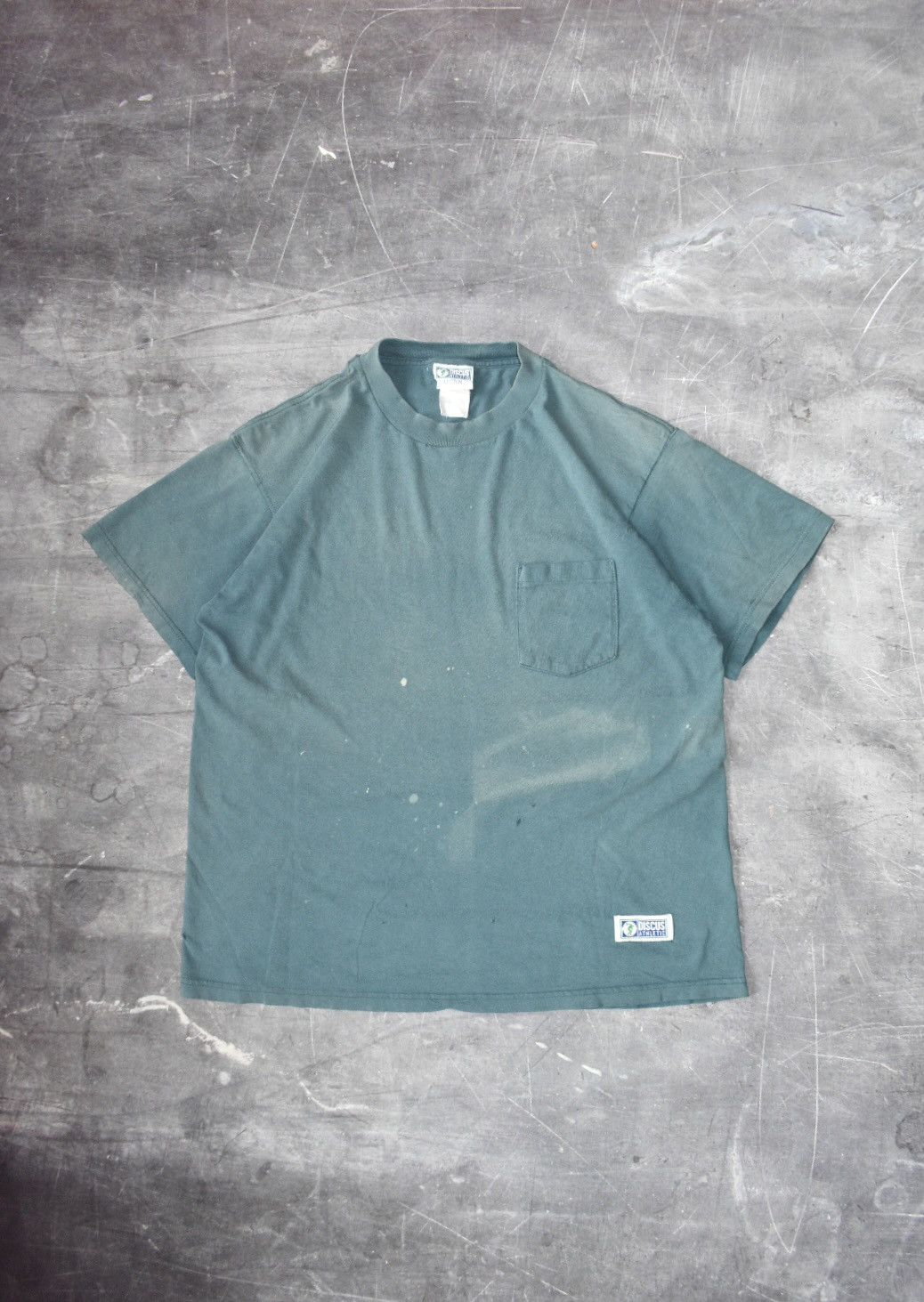 Vintage Distressed Vintage 90s Discus Athletic T-Shirt (XL) Size US XL / EU 56 / 4 - 1 Thumbnail