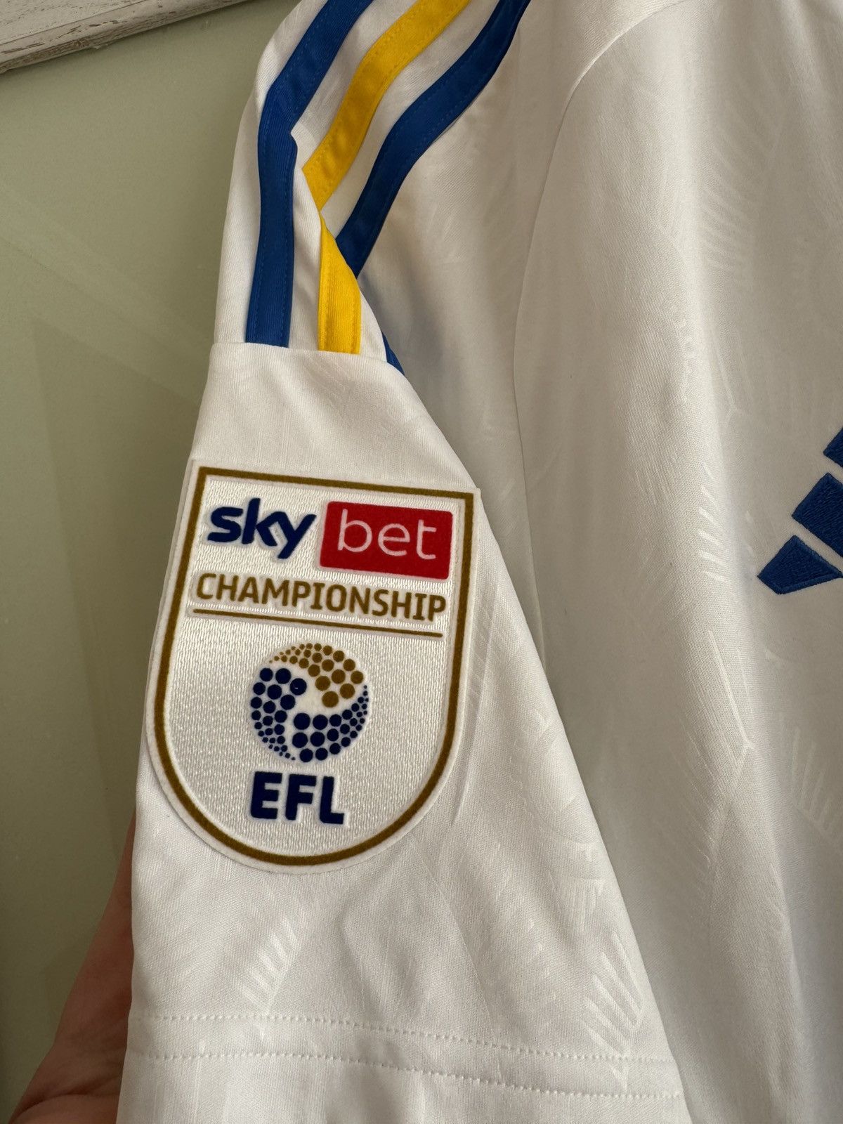 Adidas Ethan Ampadu Leeds United 2022-2023 Home Soccer Jersey Kit Size US XL / EU 56 / 4 - 12 Thumbnail