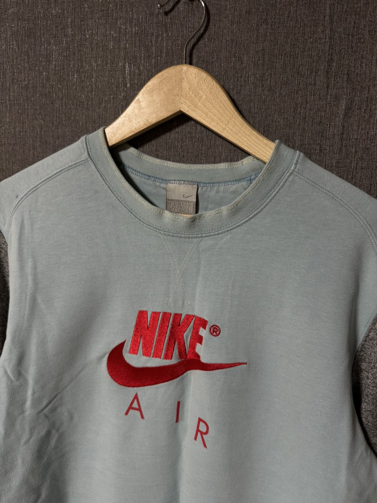 Other Nike Vintage Embroidery Logo y2k Sweatshirt Size US M / EU 48-50 / 2 - 2 Thumbnail