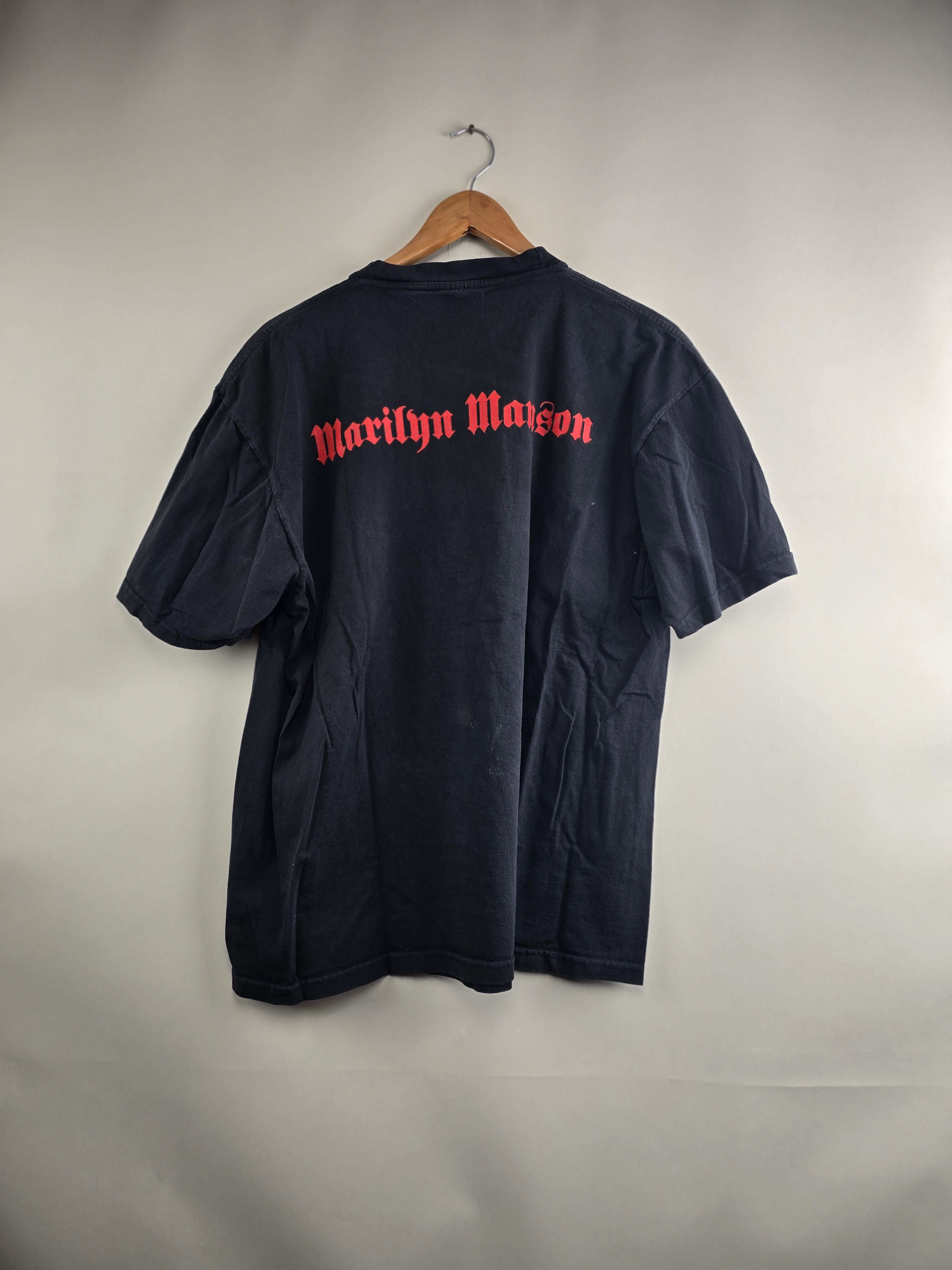 Band Tees × Marilyn Manson × Vintage 2000 Marilyn Manson The Nobodies XL 22.5" 28" Size US XL / EU 56 / 4 - 5 Thumbnail