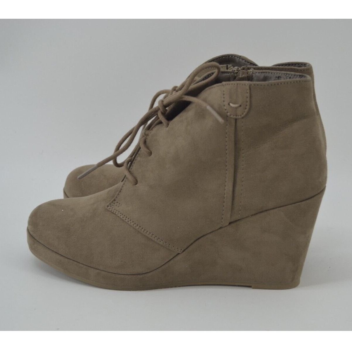 Merona Merona Size 8.5 Taupe Tan Boot Faux Suede Wedge Lace Women's Size US 8.5 / IT 38.5 - 14 Thumbnail