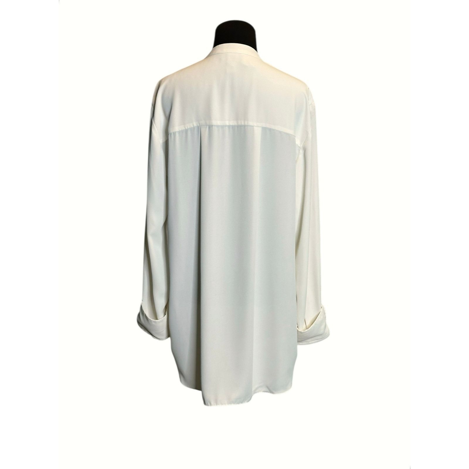 H&M H&M white long sleeves hidden button tunic blouse size Small Size S / US 4 / IT 40 - 2 Thumbnail