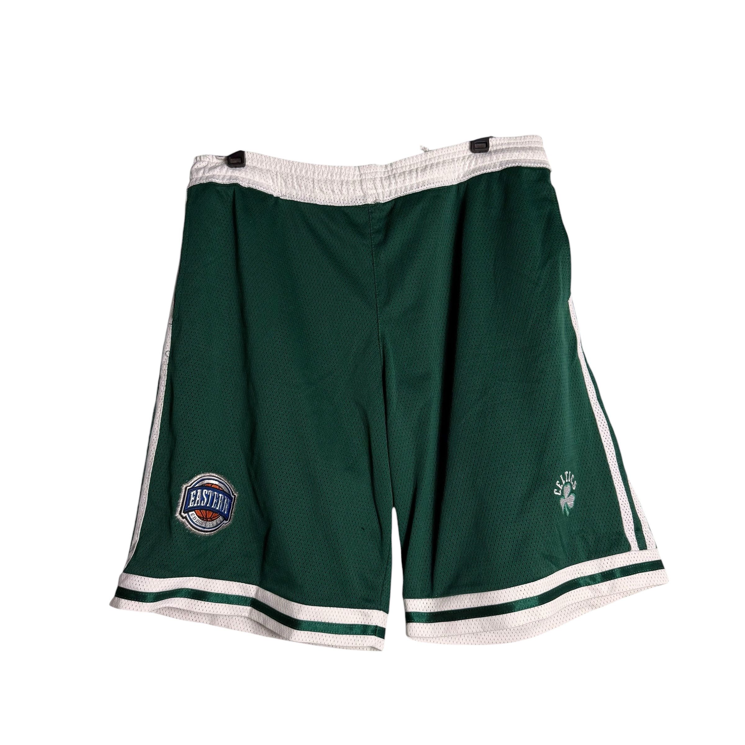 Mitchell & Ness 🔥RARE🔥Vintage Boston Celtics Swingman Short (M) Size US 34 / EU 50 - 1 Thumbnail
