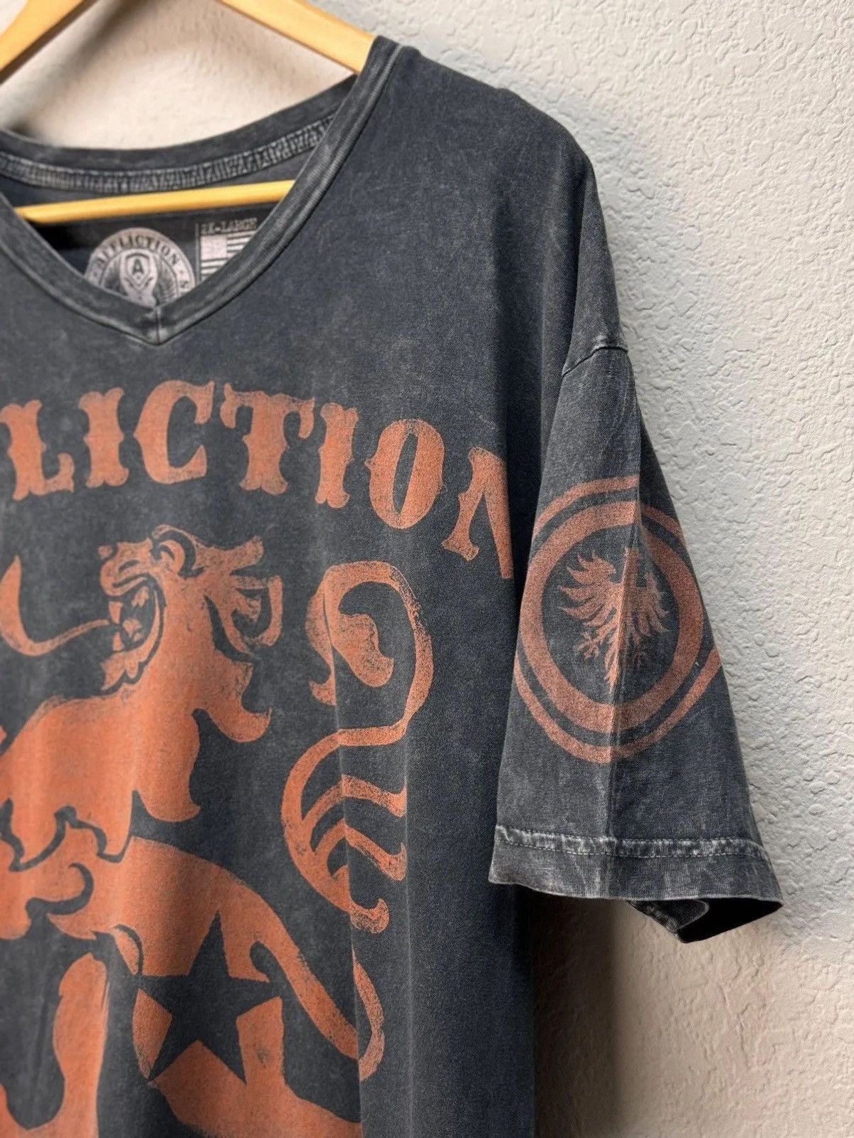 Affliction × Ed Hardy × Gotcha Vintage Affliction Double Skull Black T Shirt Japan Size US XL / EU 56 / 4 - 4 Thumbnail