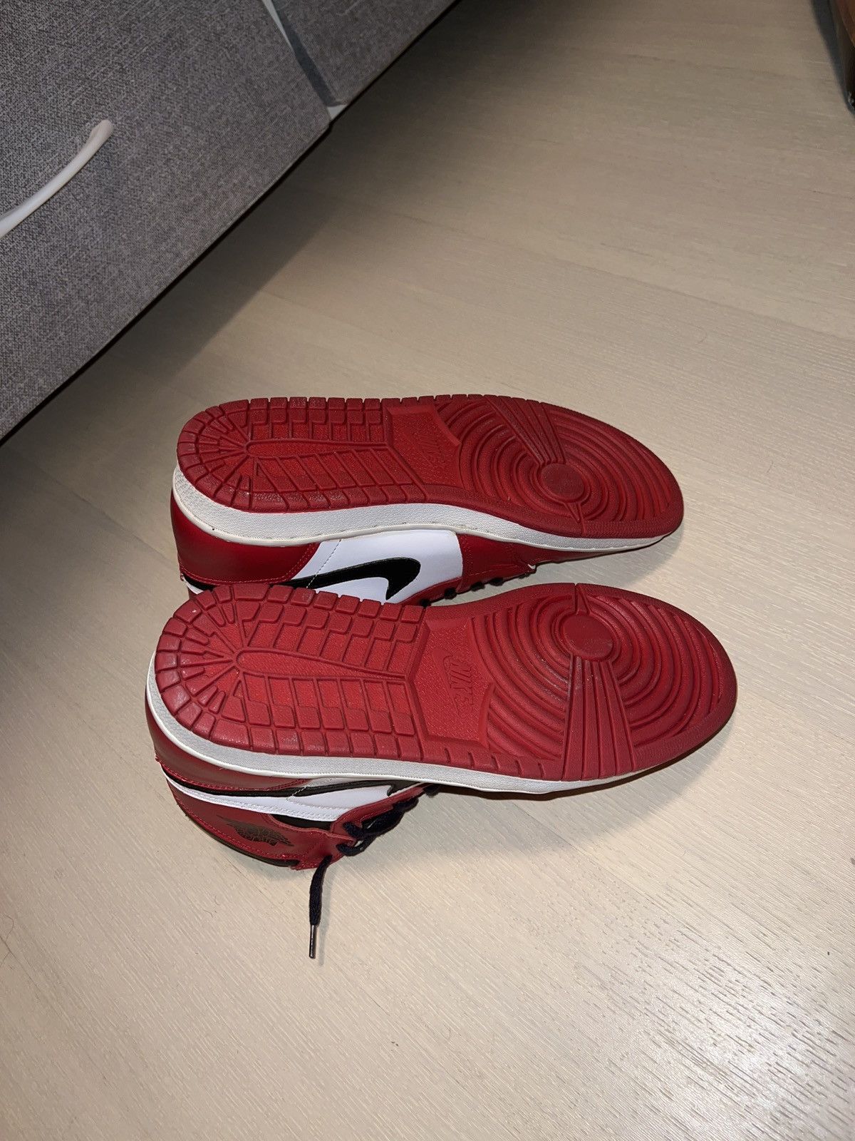 Nike 1994 Air Jordan 1 Retro High Chicago Size US 10.5 / EU 43-44 - 9 Thumbnail