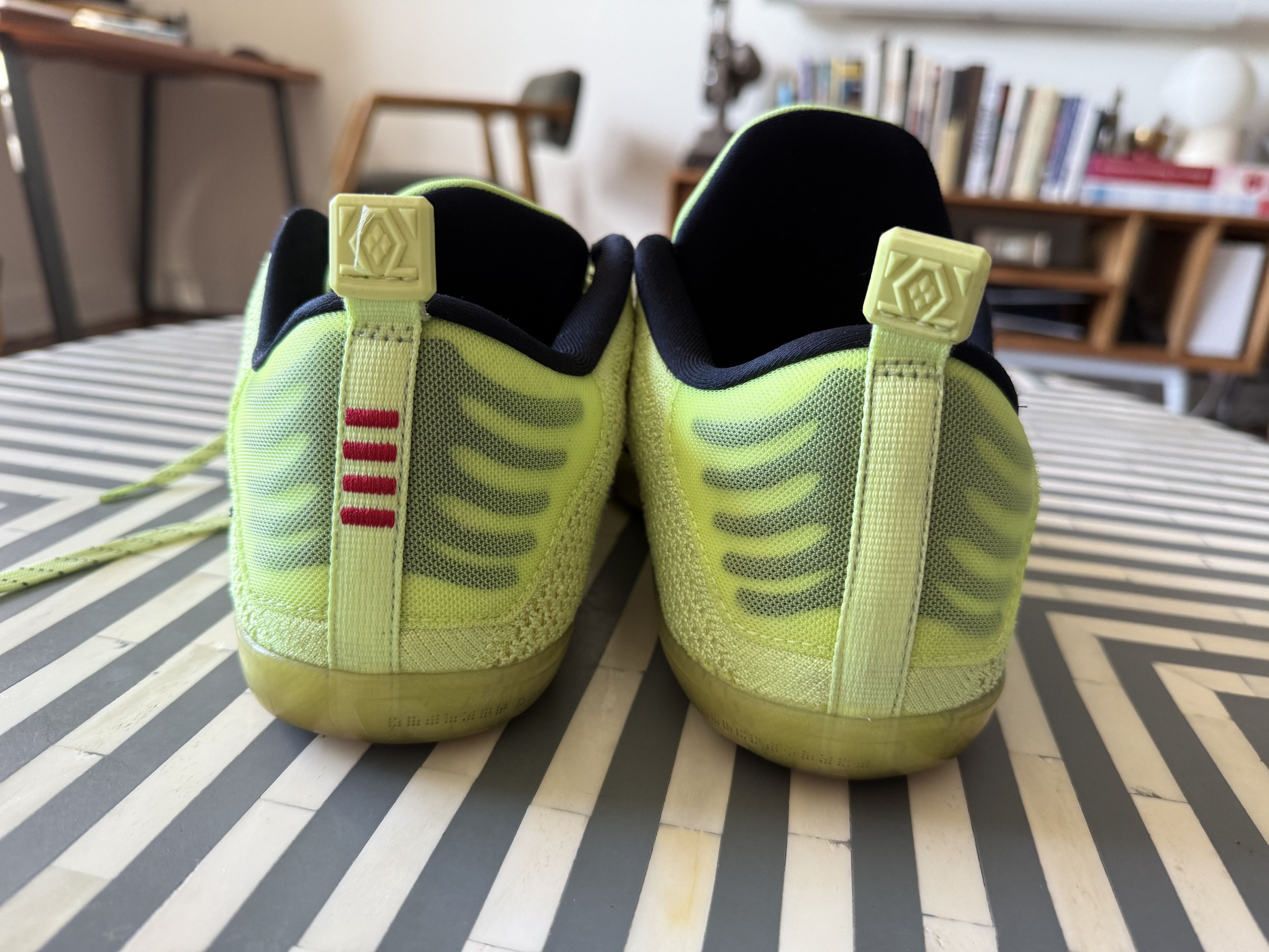 Nike Nike Kobe 11 Elite 4KB Low 'Ghost of Christmas Past' Size US 10.5 / EU 43-44 - 5 Thumbnail