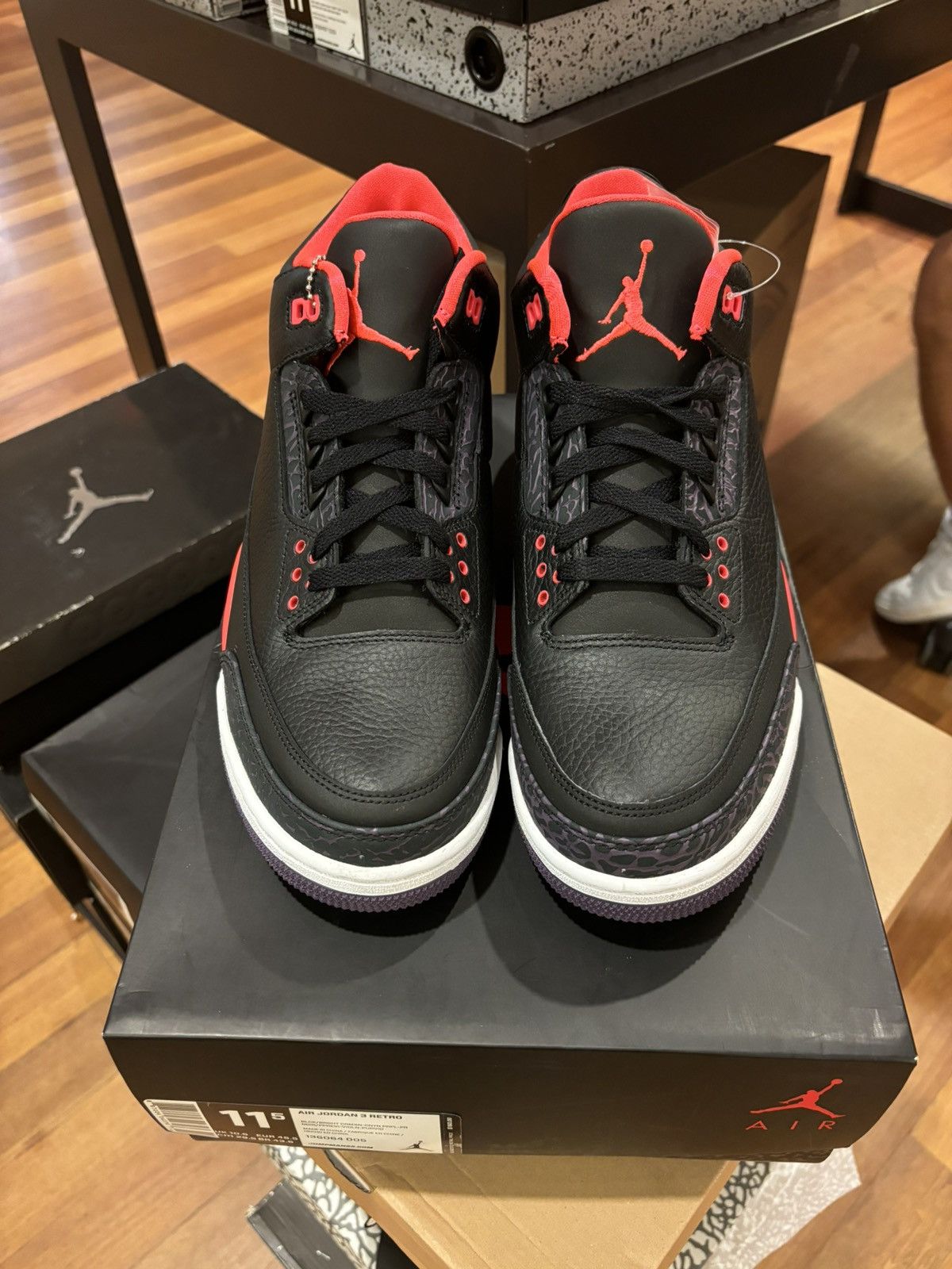 Jordan Brand Jordan 3 retro ‘crimson’ Size US 11.5 / EU 44-45 - 3 Thumbnail