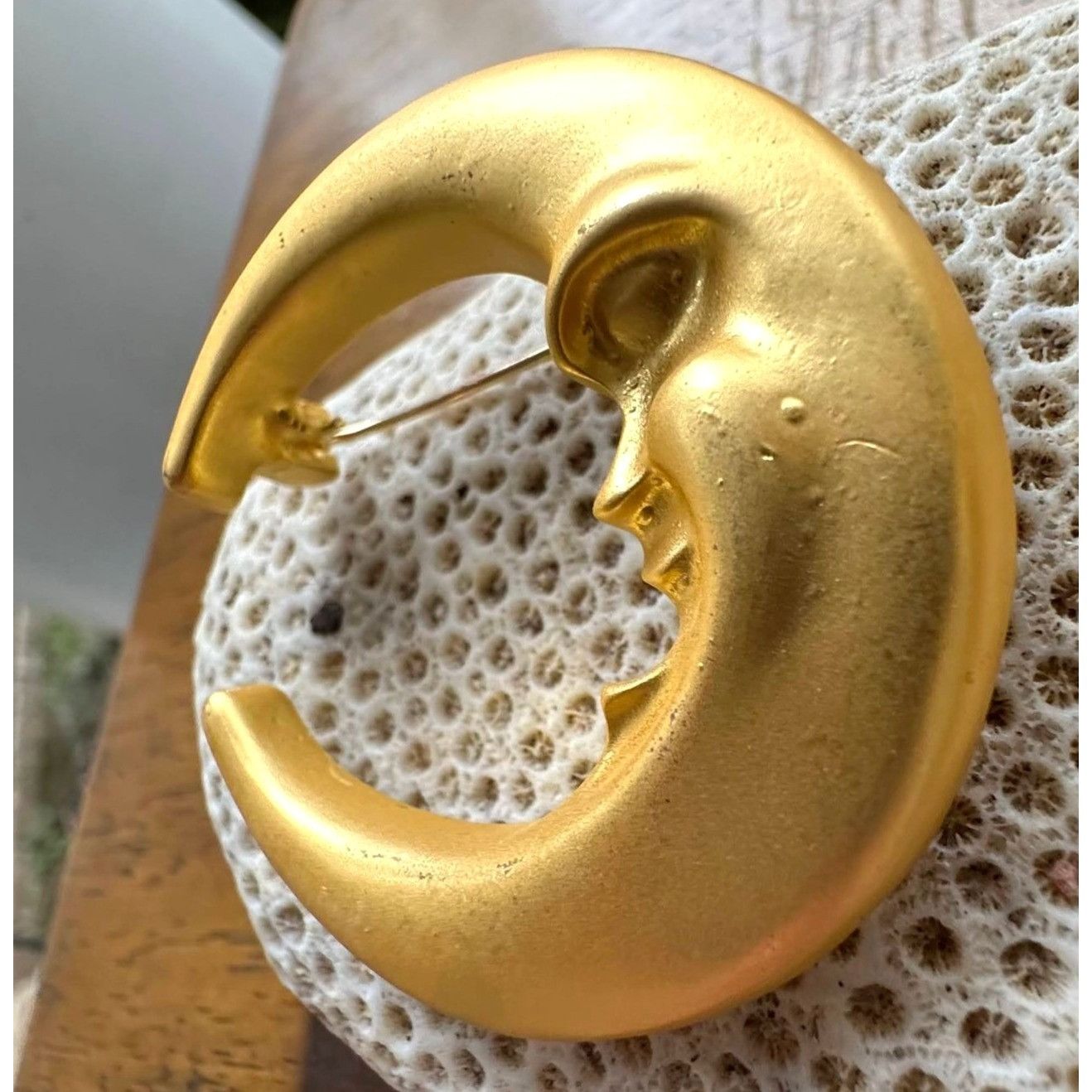Handmade Crescent Moon Brooch Pin New Matte Gold Celestial Planet Ast Size ONE SIZE - 6 Thumbnail